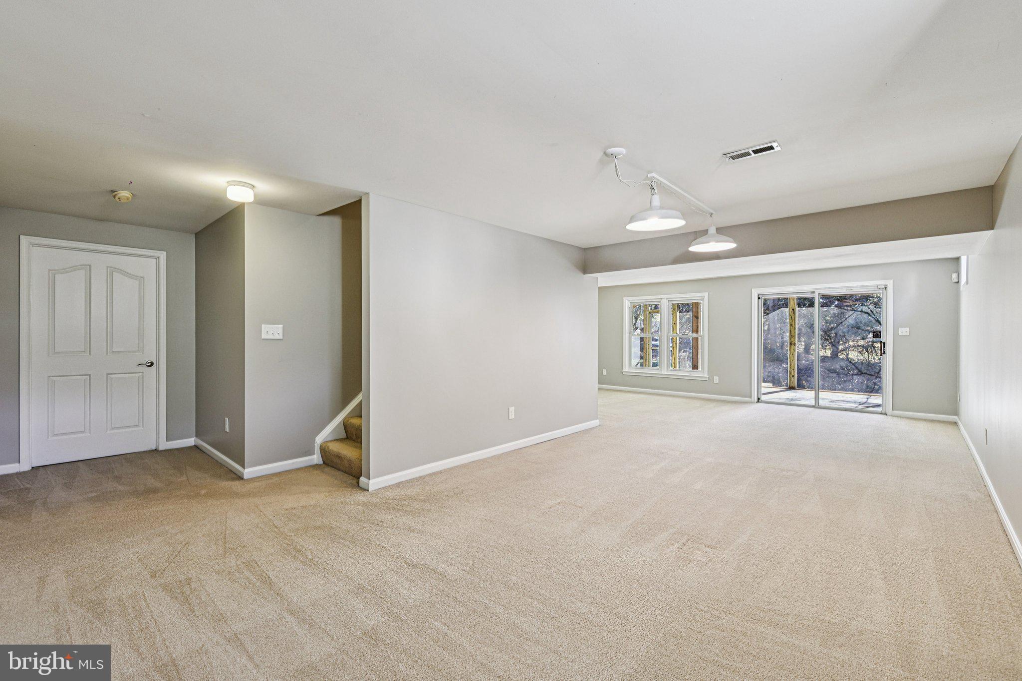 AUTUMN WOODS - Residential