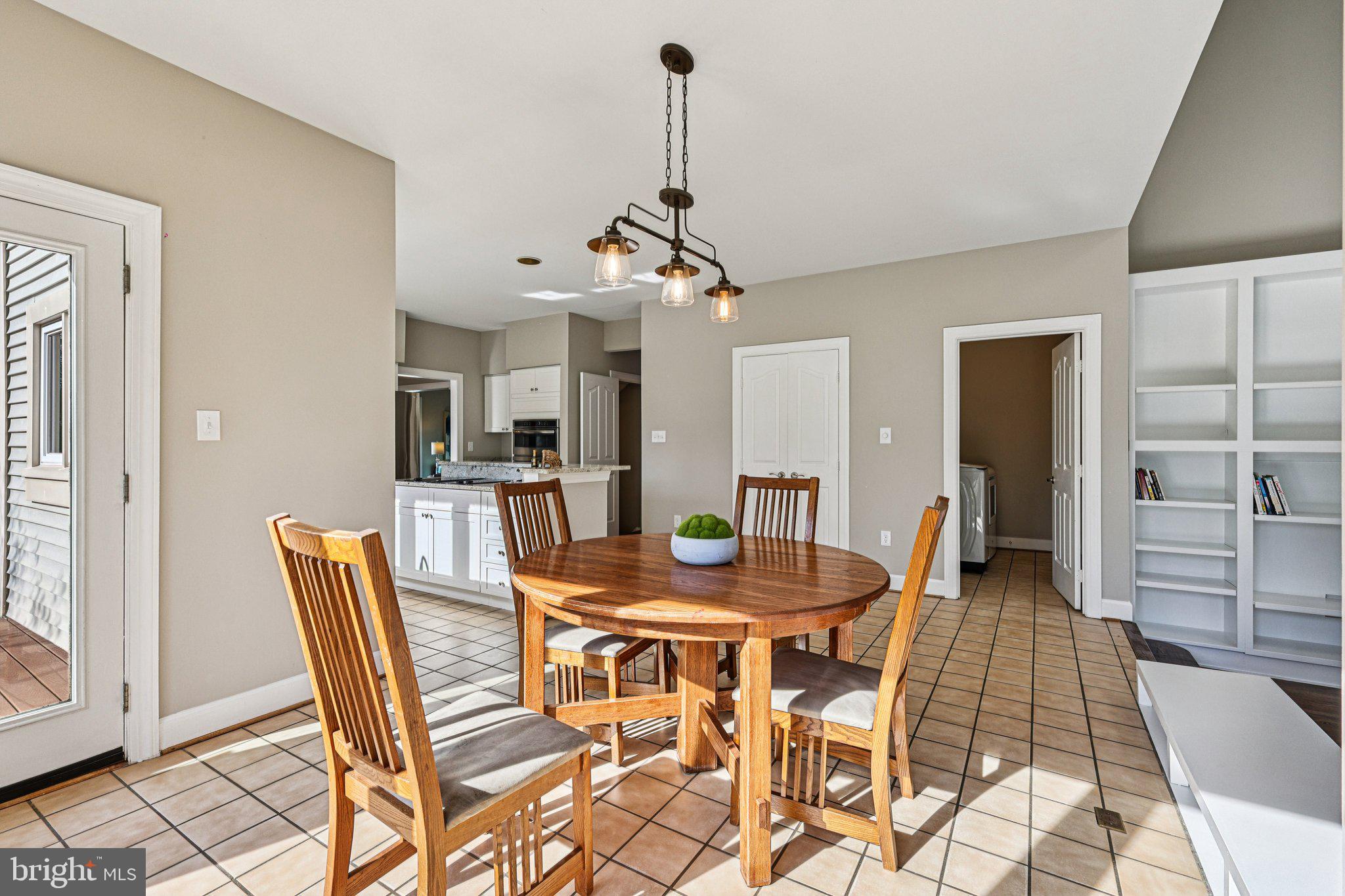 AUTUMN WOODS - Residential