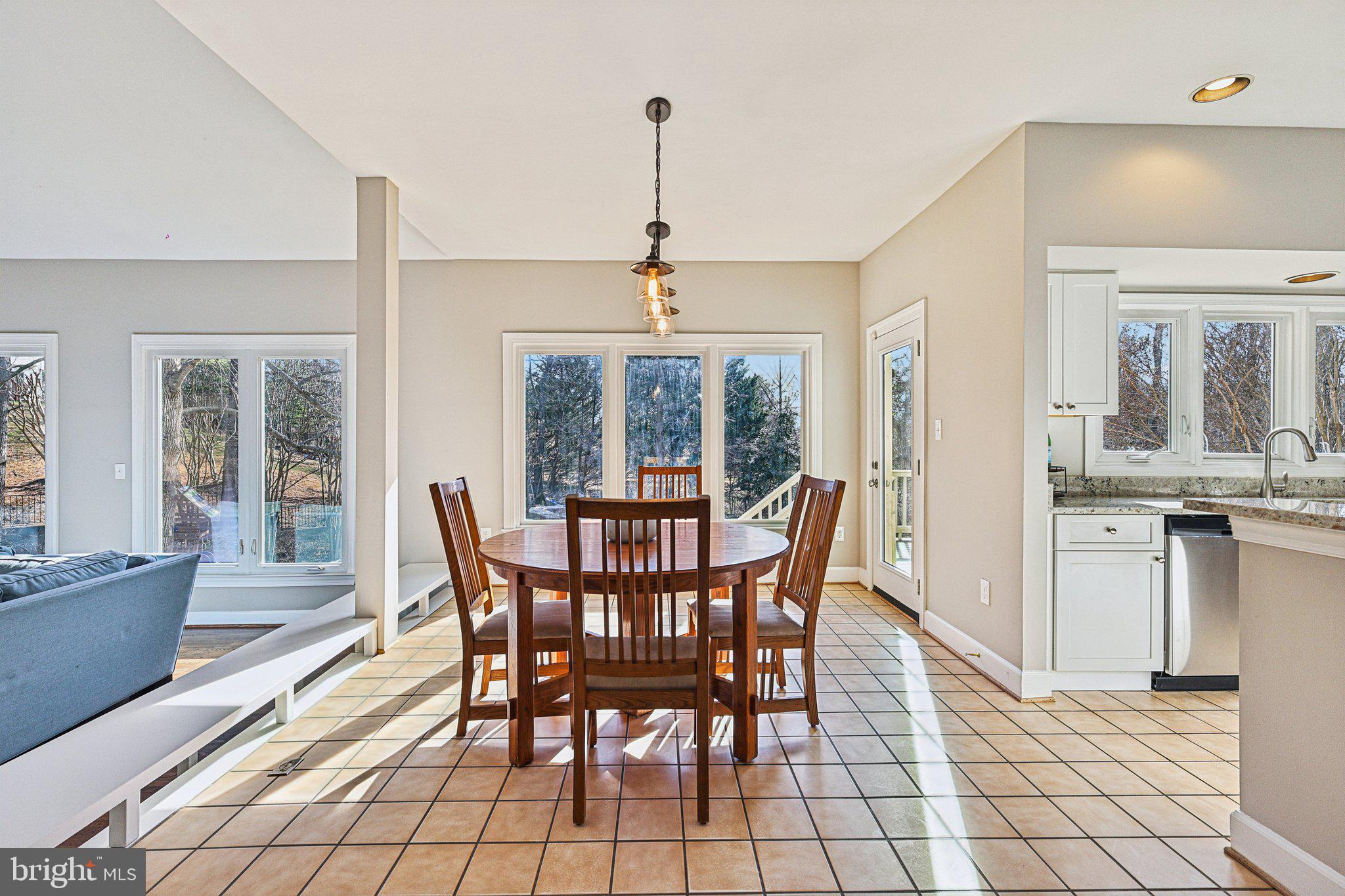 AUTUMN WOODS - Residential