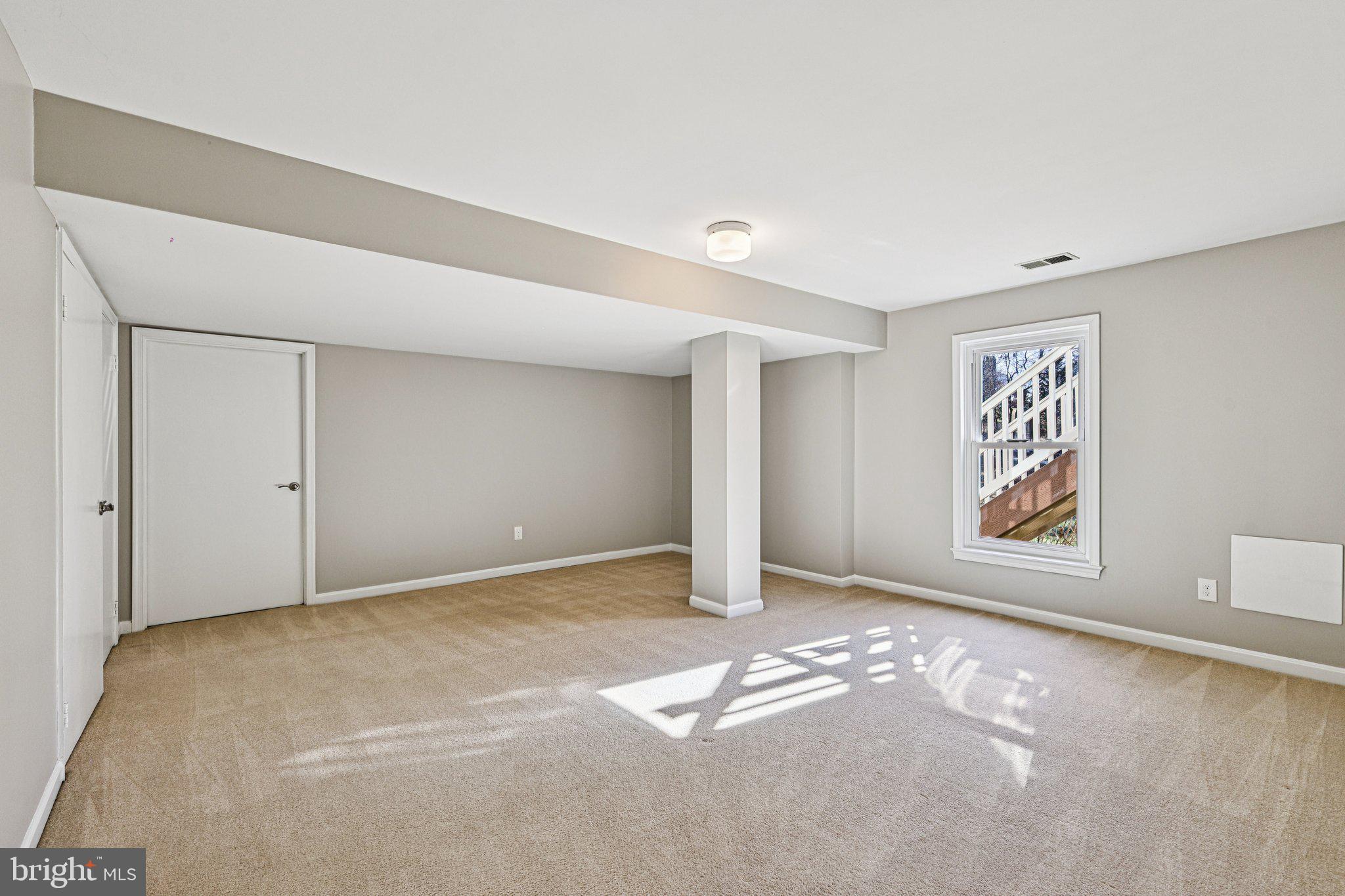 AUTUMN WOODS - Residential