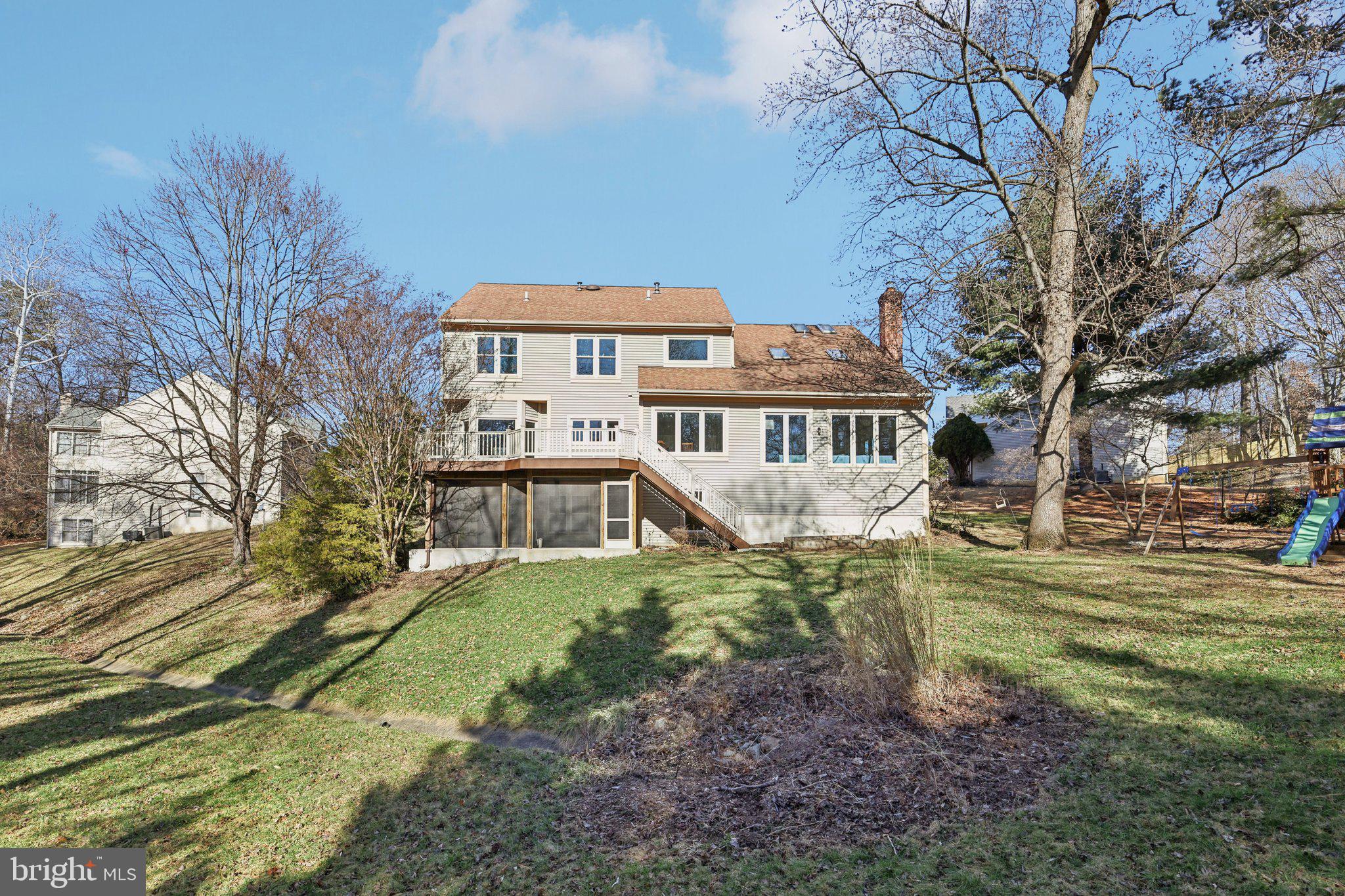 AUTUMN WOODS - Residential