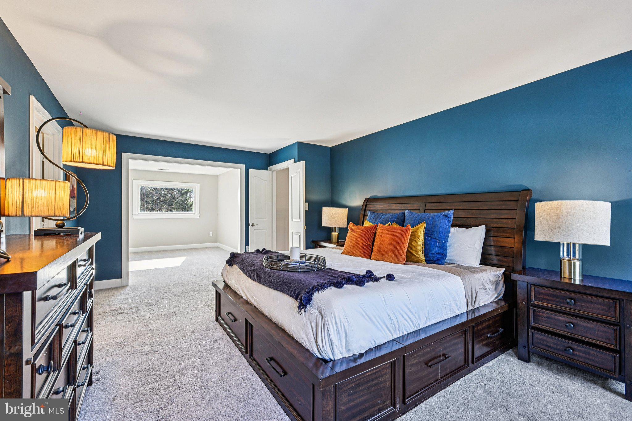 AUTUMN WOODS - Residential