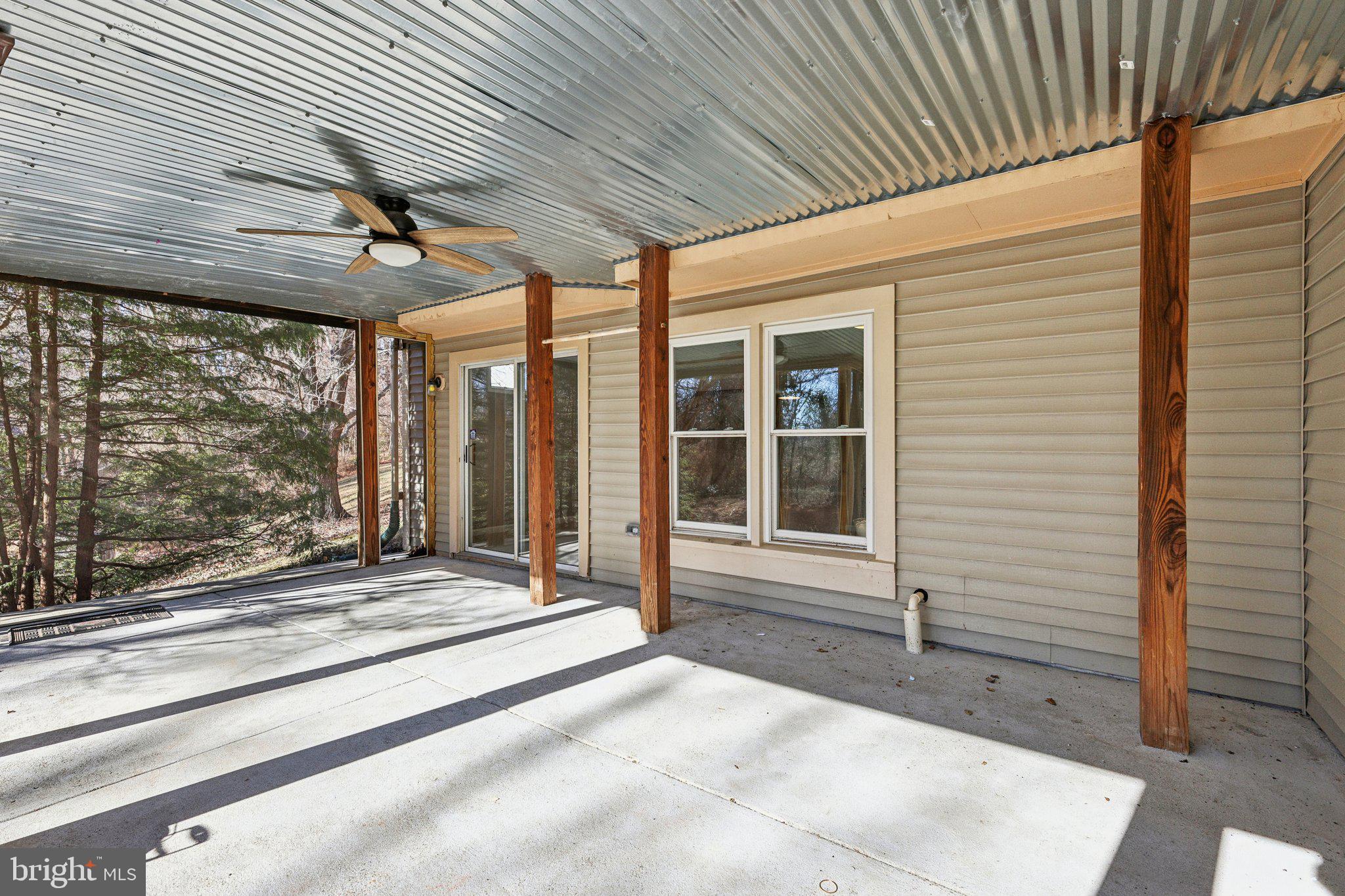 AUTUMN WOODS - Residential