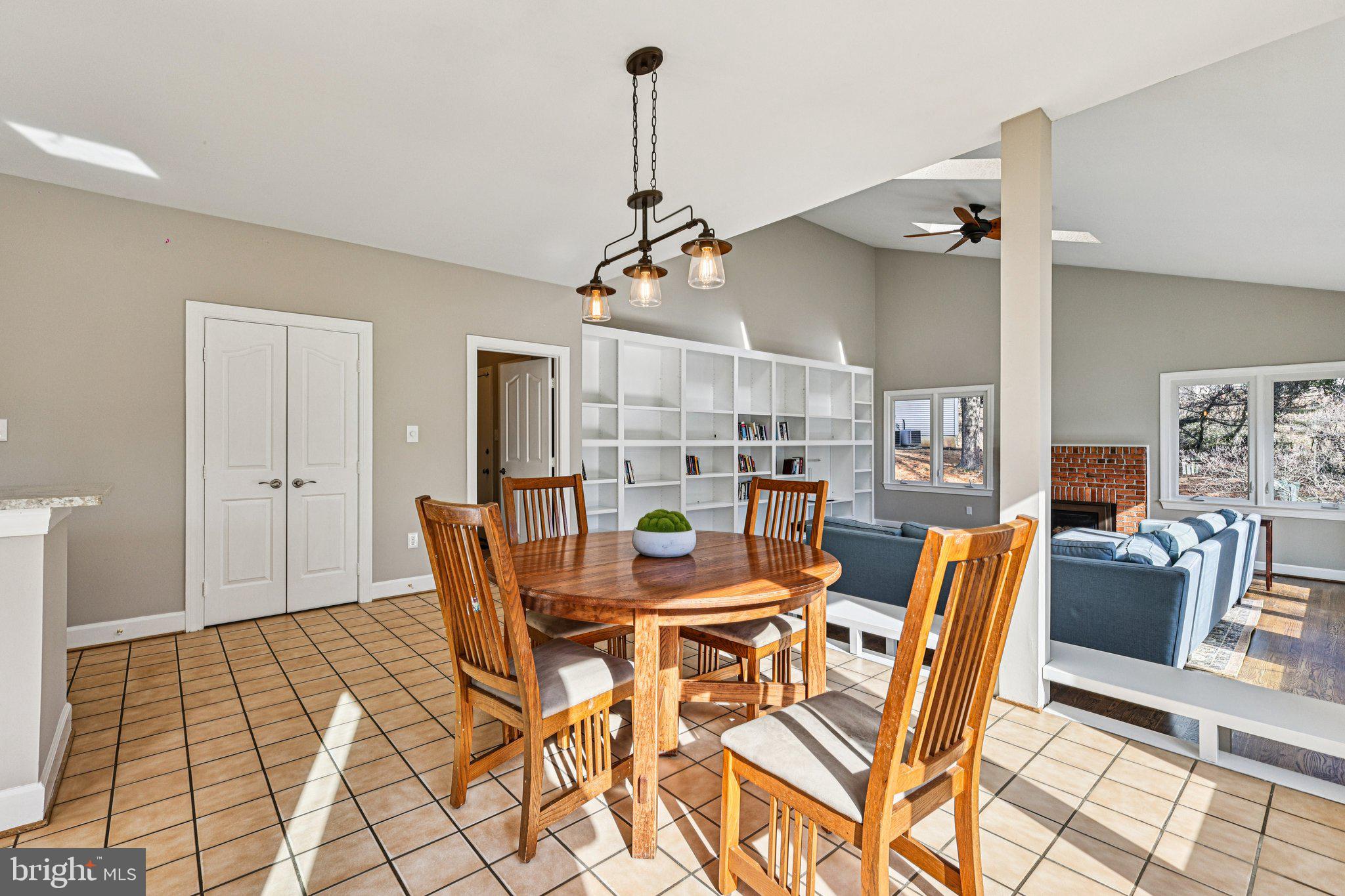 AUTUMN WOODS - Residential