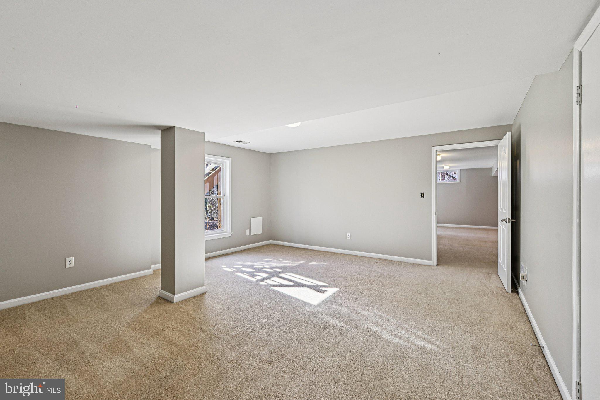 AUTUMN WOODS - Residential