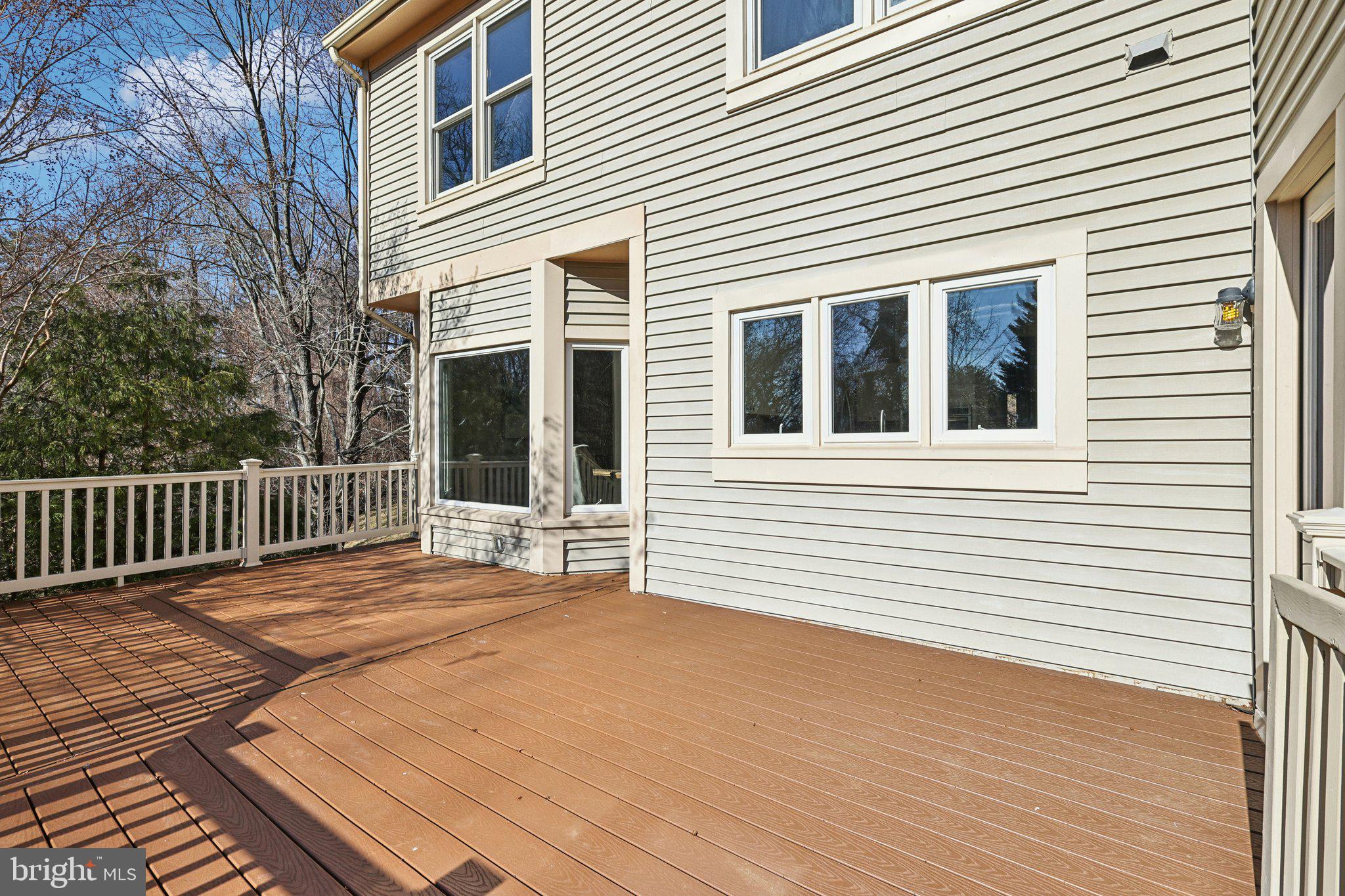 AUTUMN WOODS - Residential