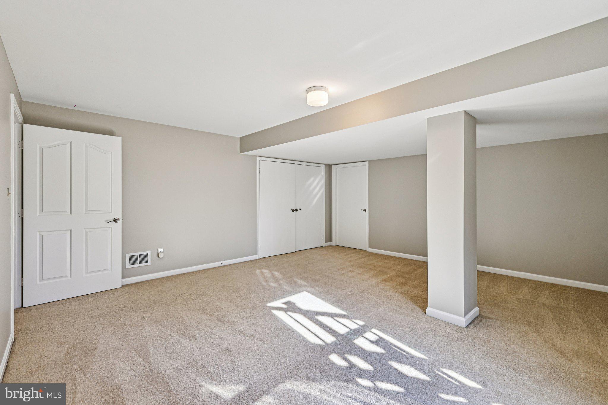 AUTUMN WOODS - Residential