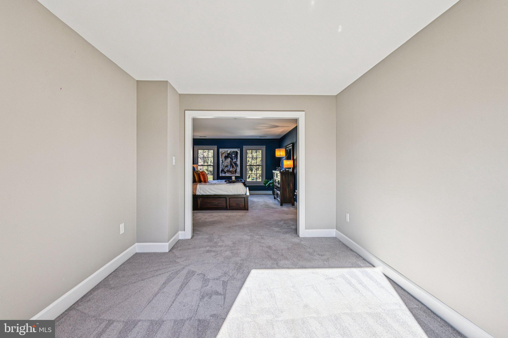 AUTUMN WOODS - Residential