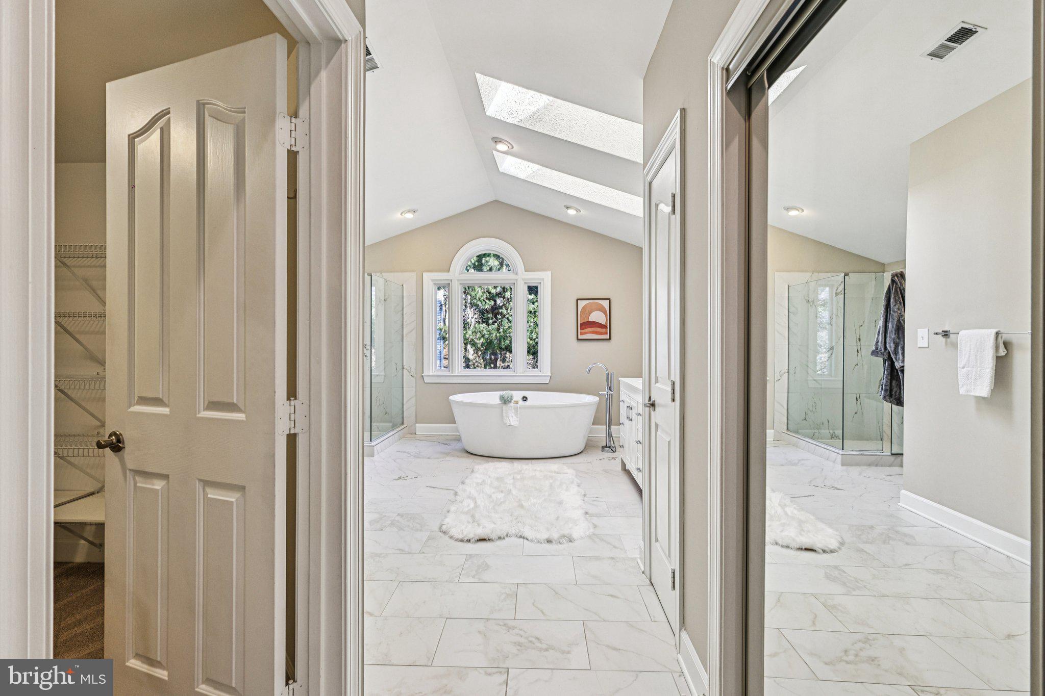 AUTUMN WOODS - Residential