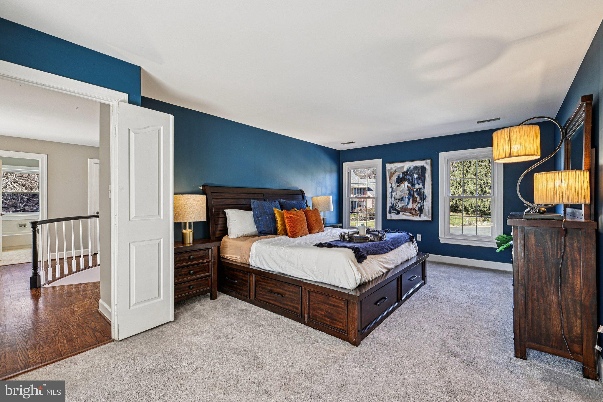 AUTUMN WOODS - Residential