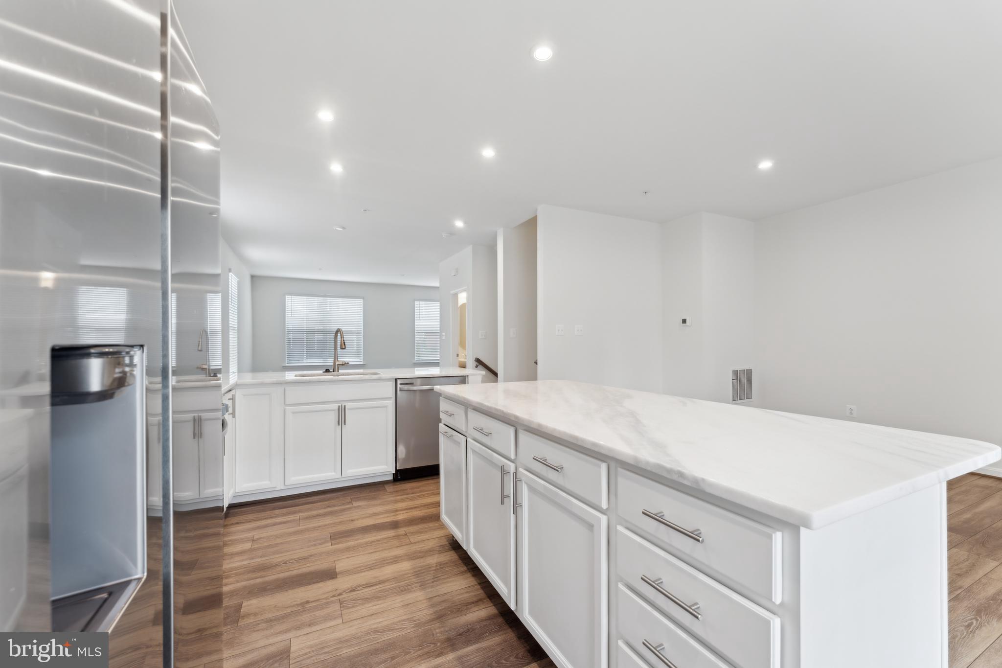 PARKE WEST - Residential