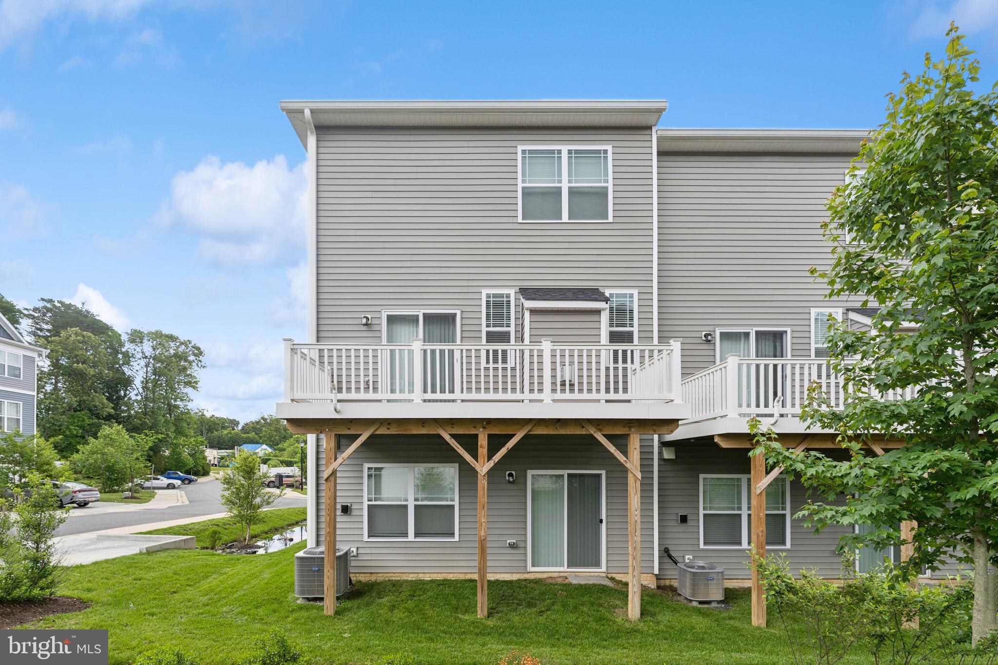 PARKE WEST - Residential