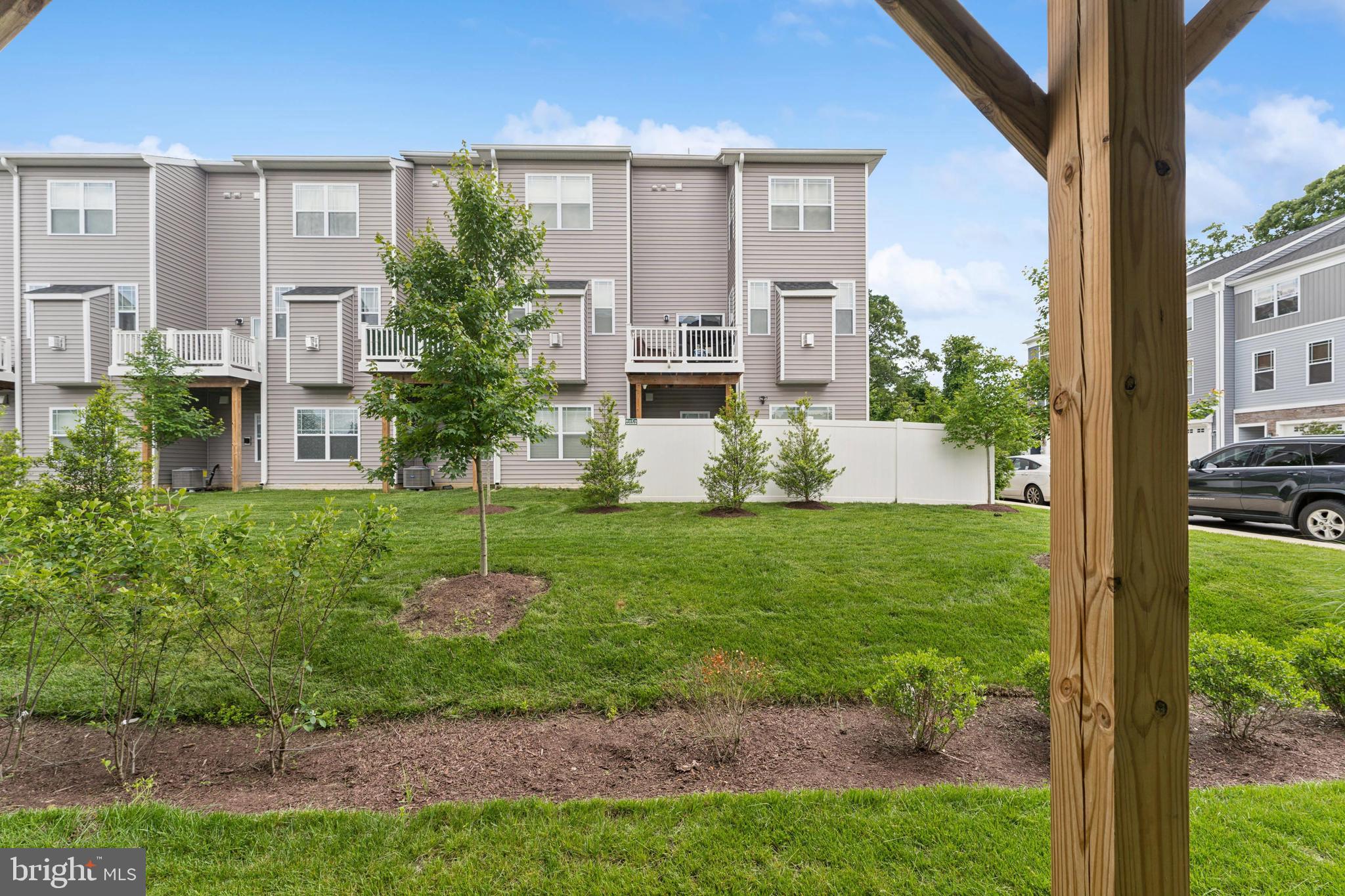 PARKE WEST - Residential