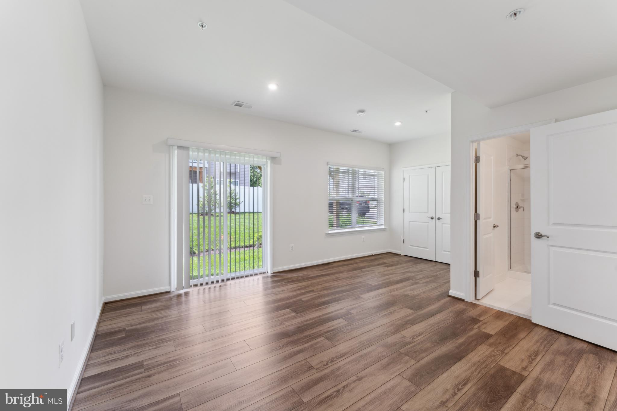 PARKE WEST - Residential