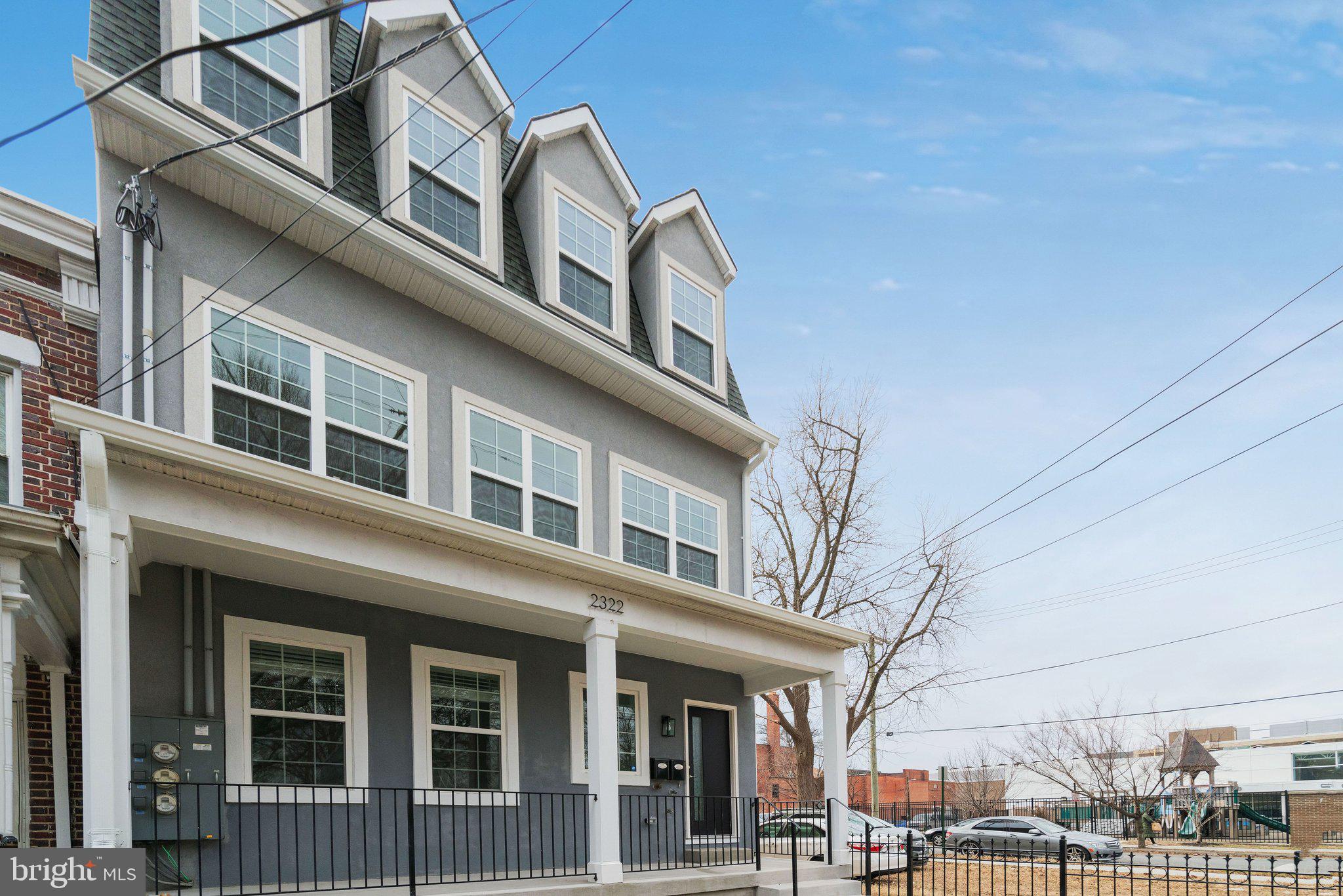 2322 SHANNON PLACE SE