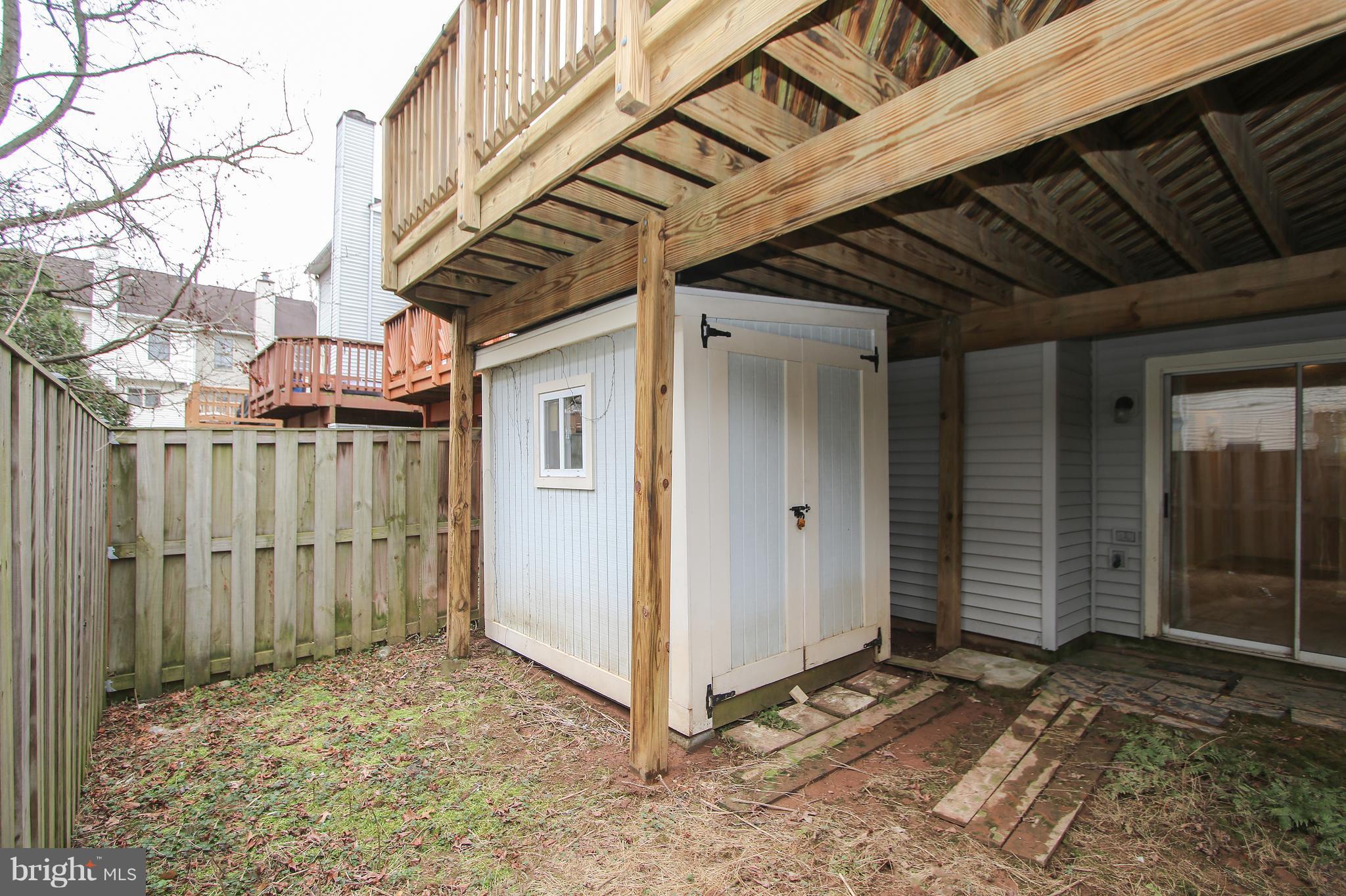 LIFESTYLE AT SULLY STATION - Residential