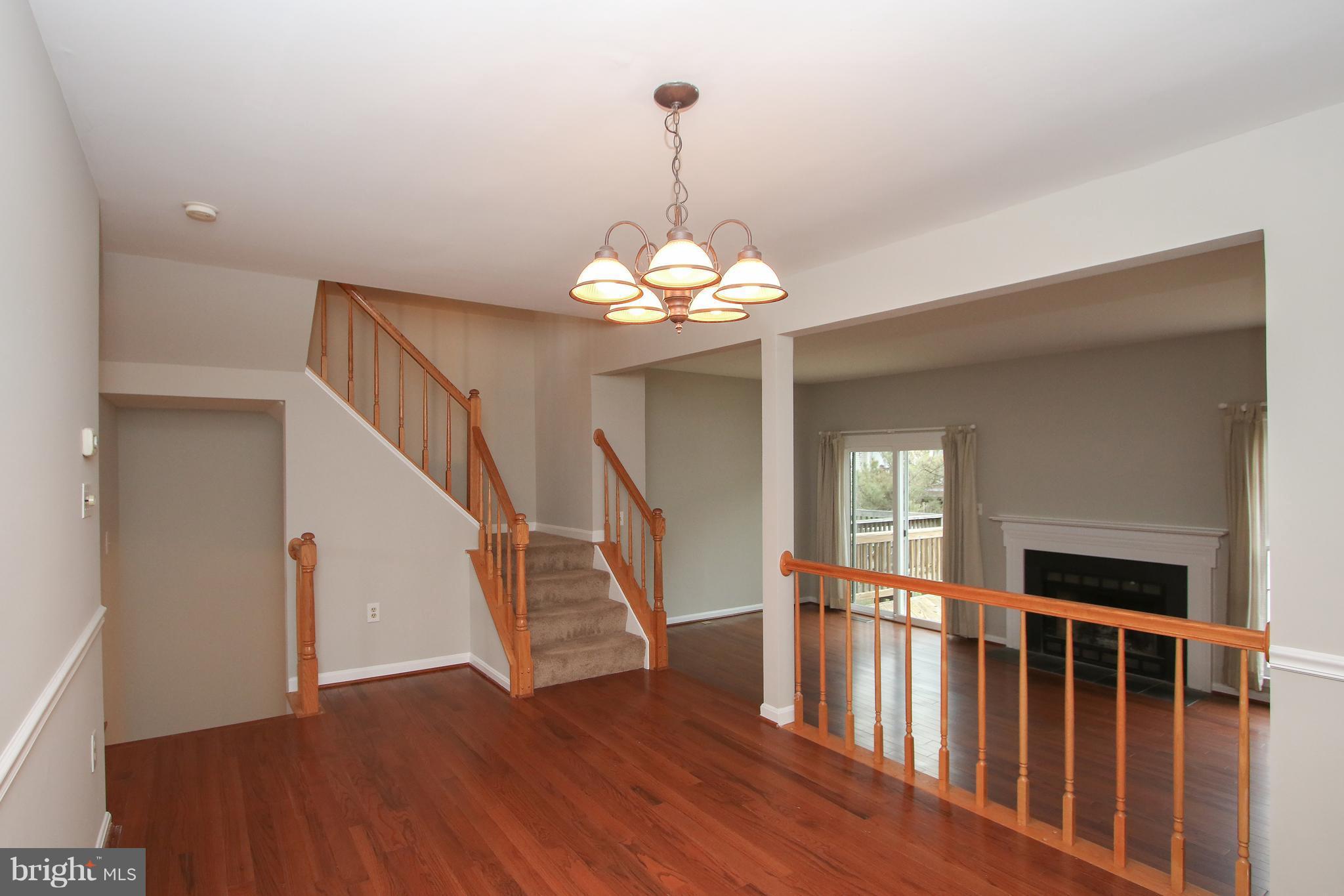 LIFESTYLE AT SULLY STATION - Residential