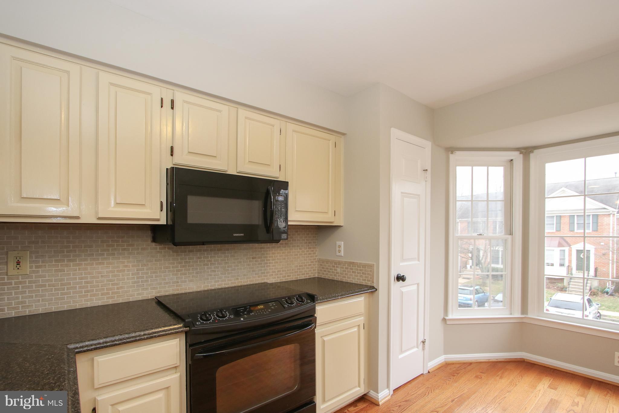 LIFESTYLE AT SULLY STATION - Residential