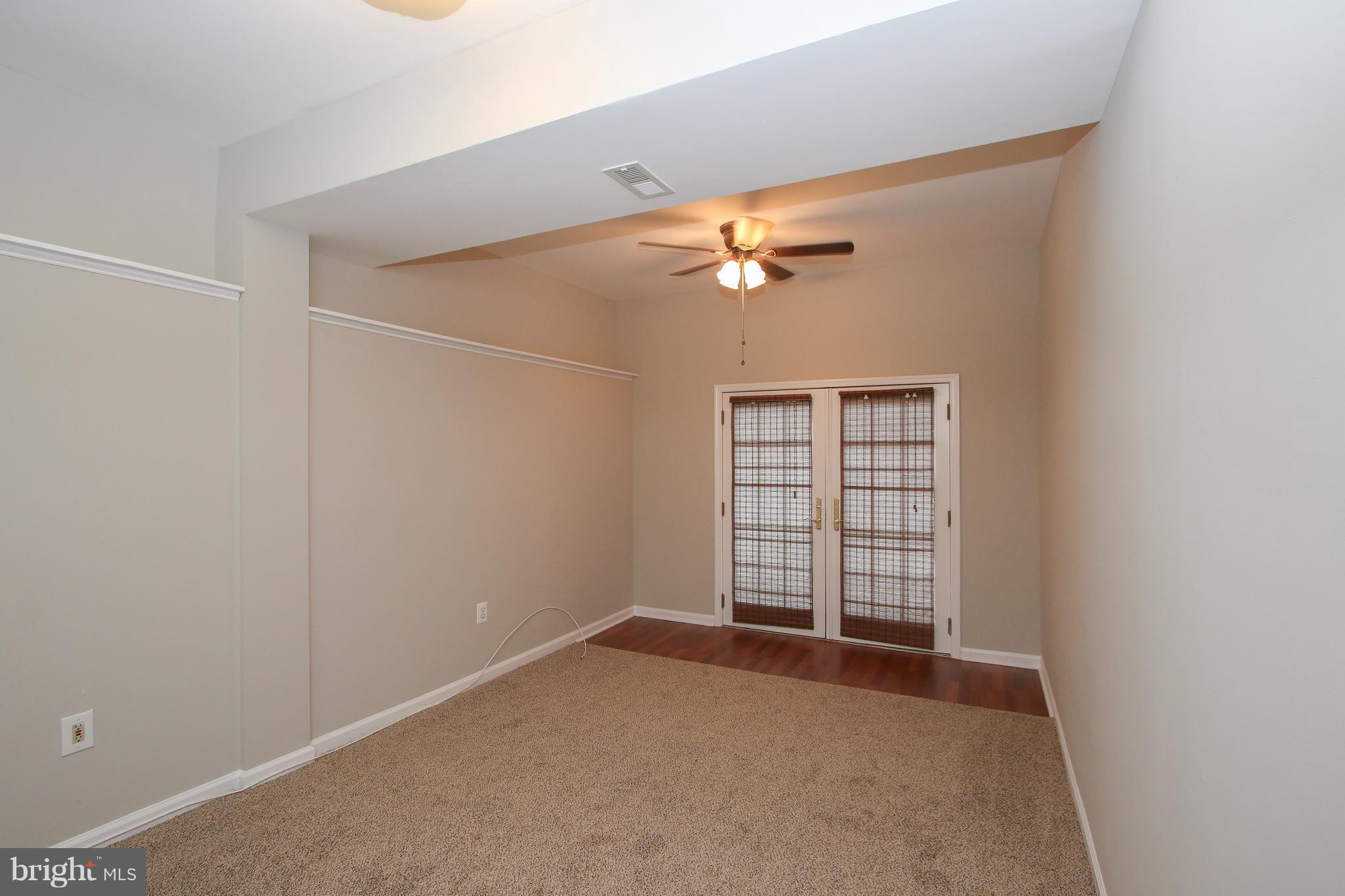 LIFESTYLE AT SULLY STATION - Residential