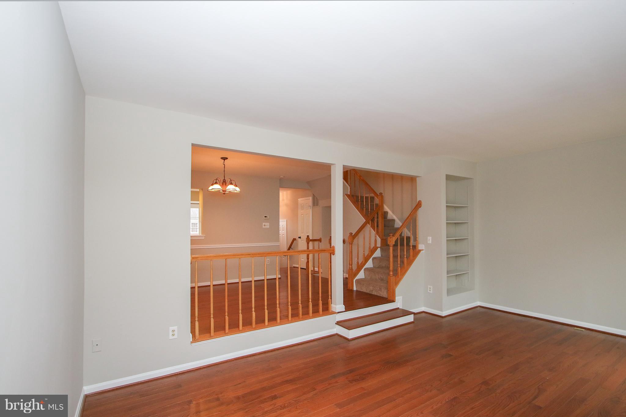 LIFESTYLE AT SULLY STATION - Residential