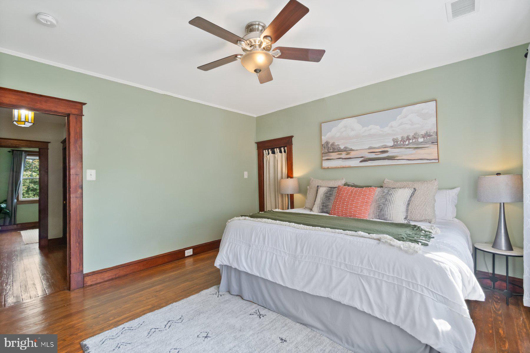 LAKE WALKER - Residential