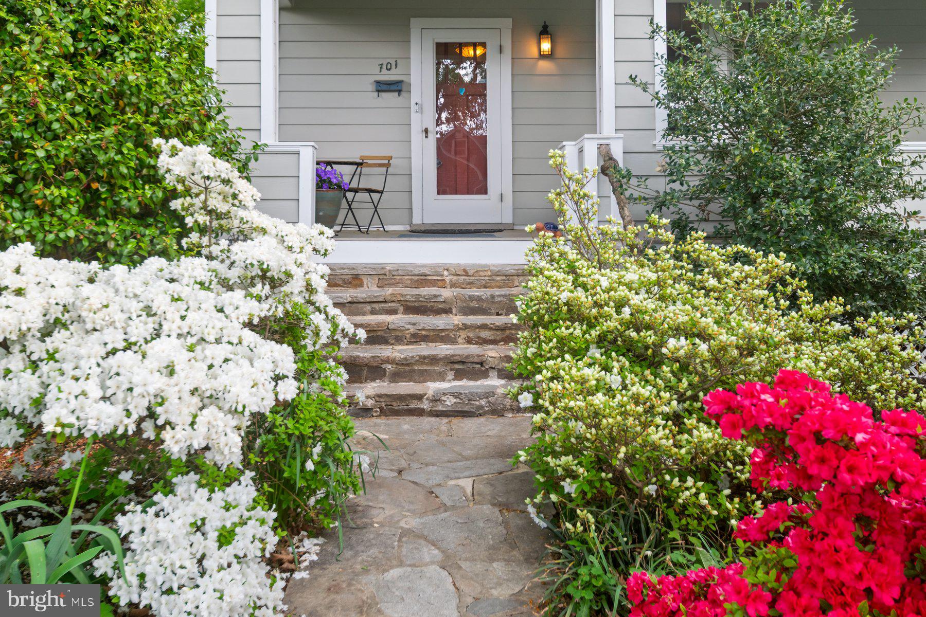 LAKE WALKER - Residential