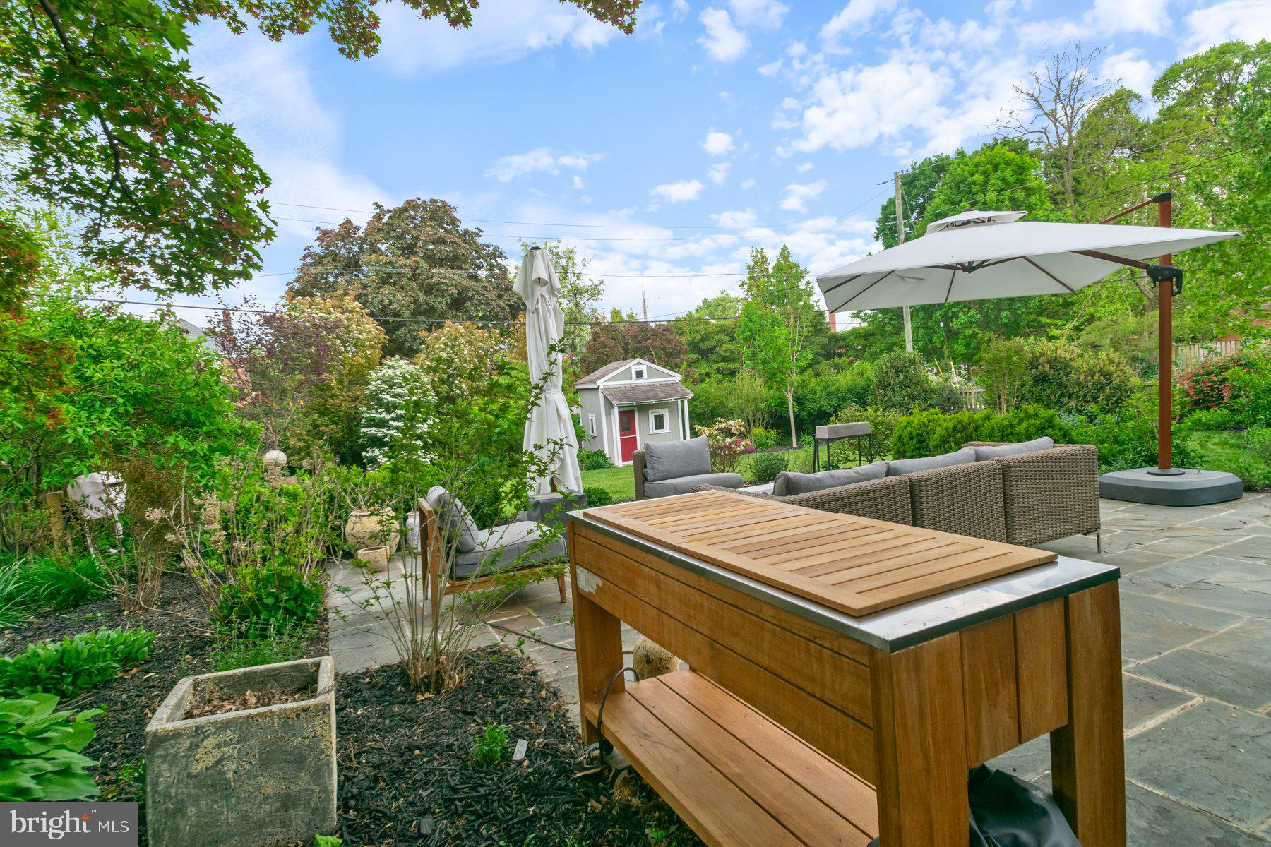 LAKE WALKER - Residential