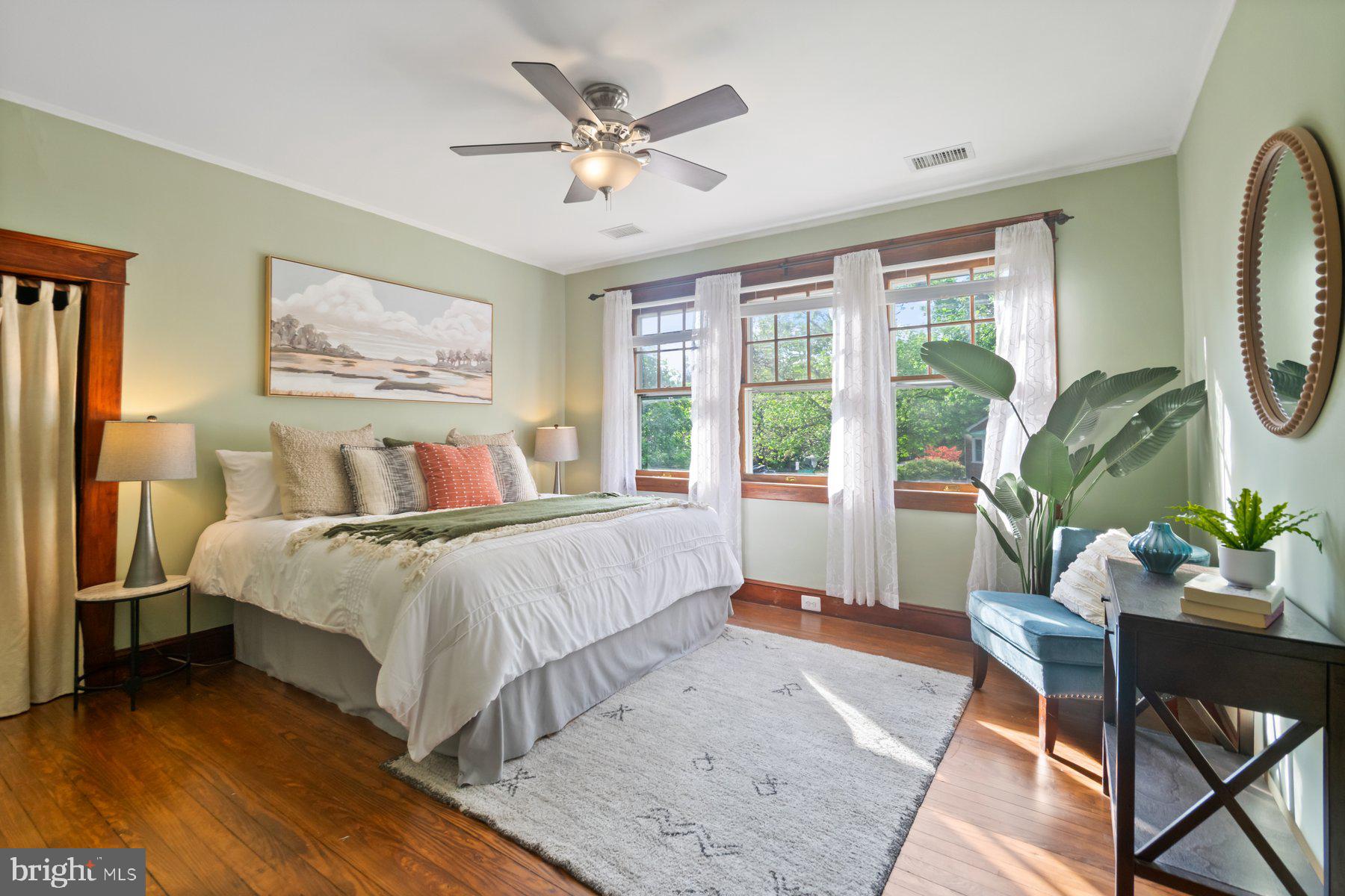 LAKE WALKER - Residential