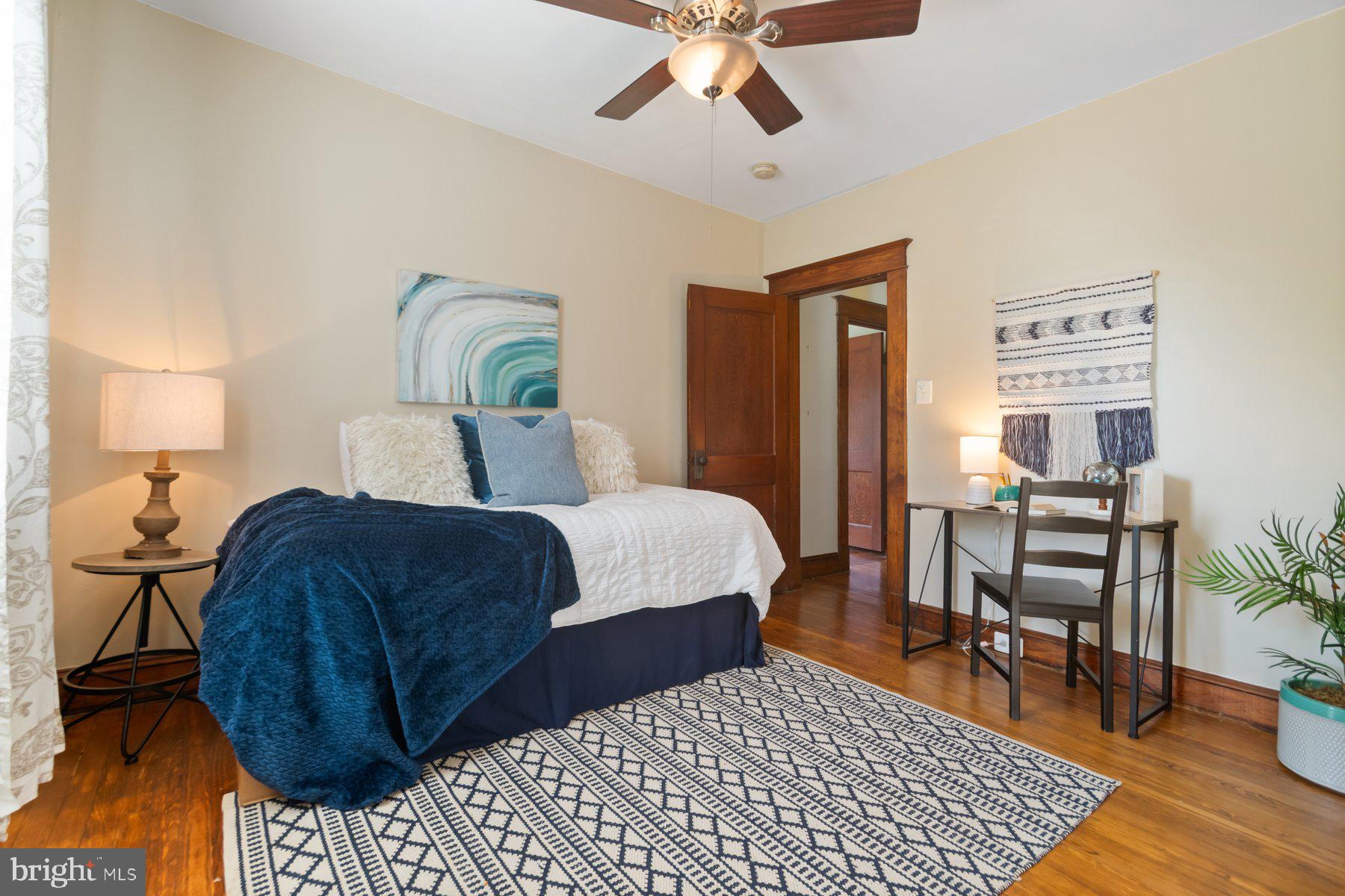 LAKE WALKER - Residential