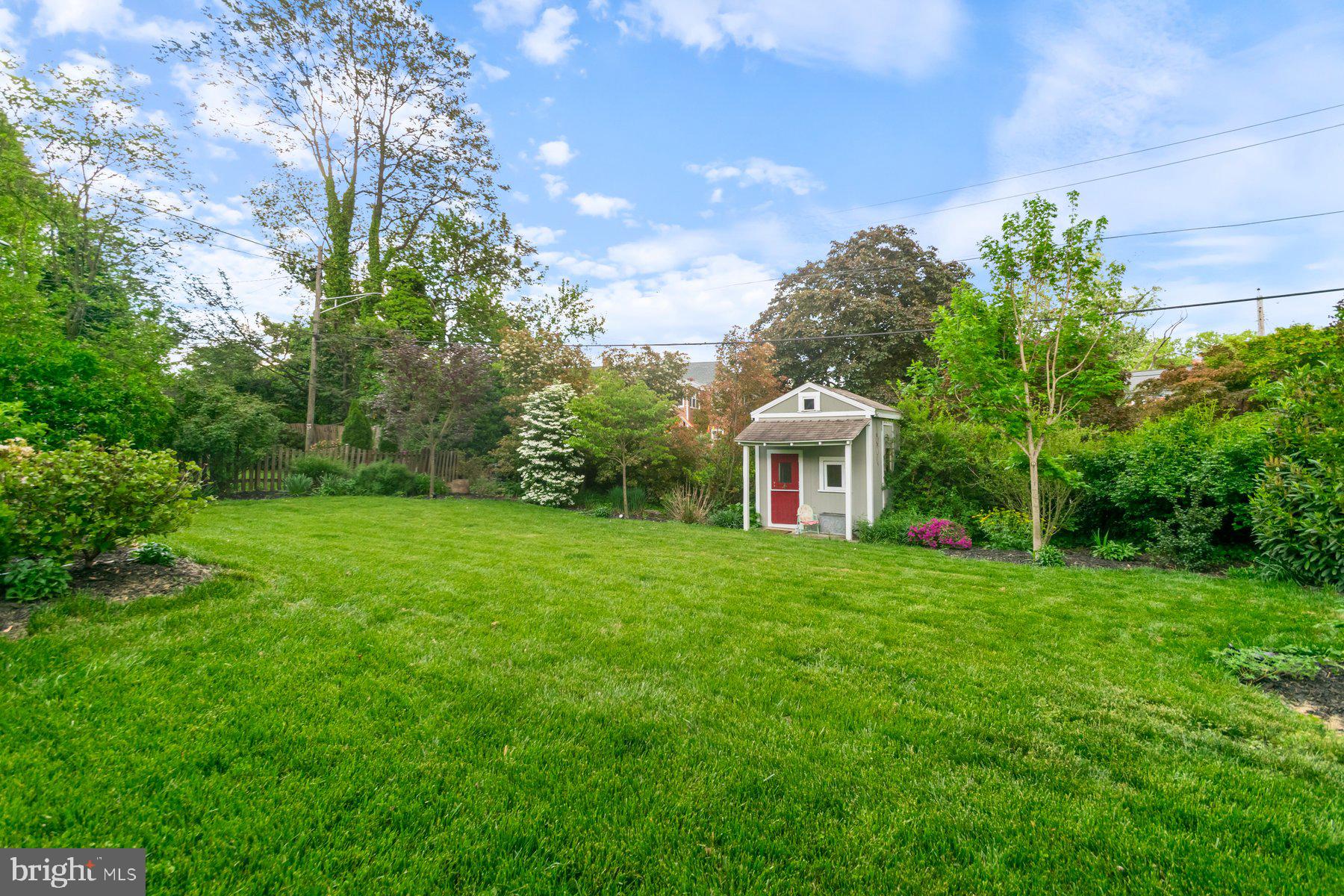 LAKE WALKER - Residential