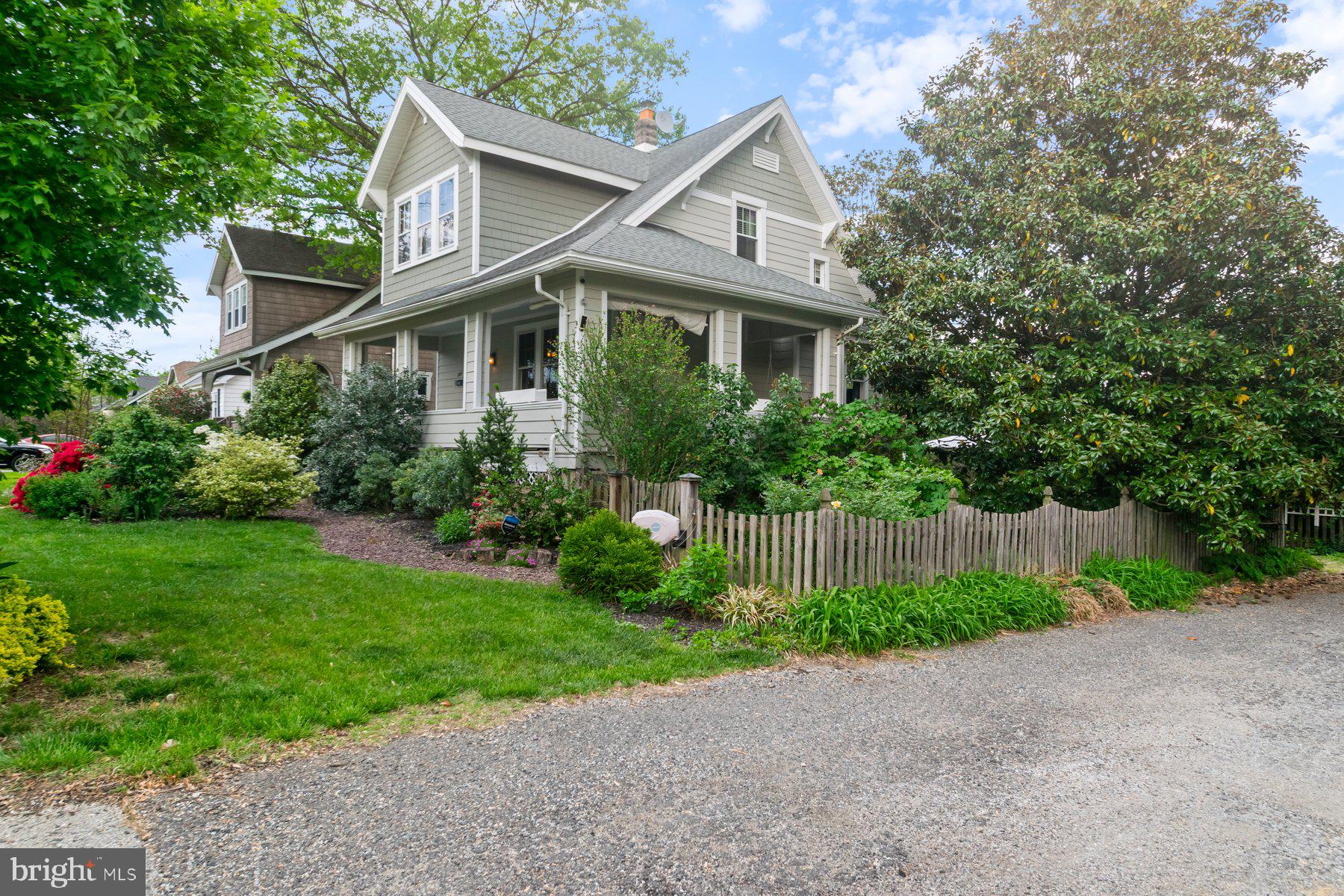 LAKE WALKER - Residential