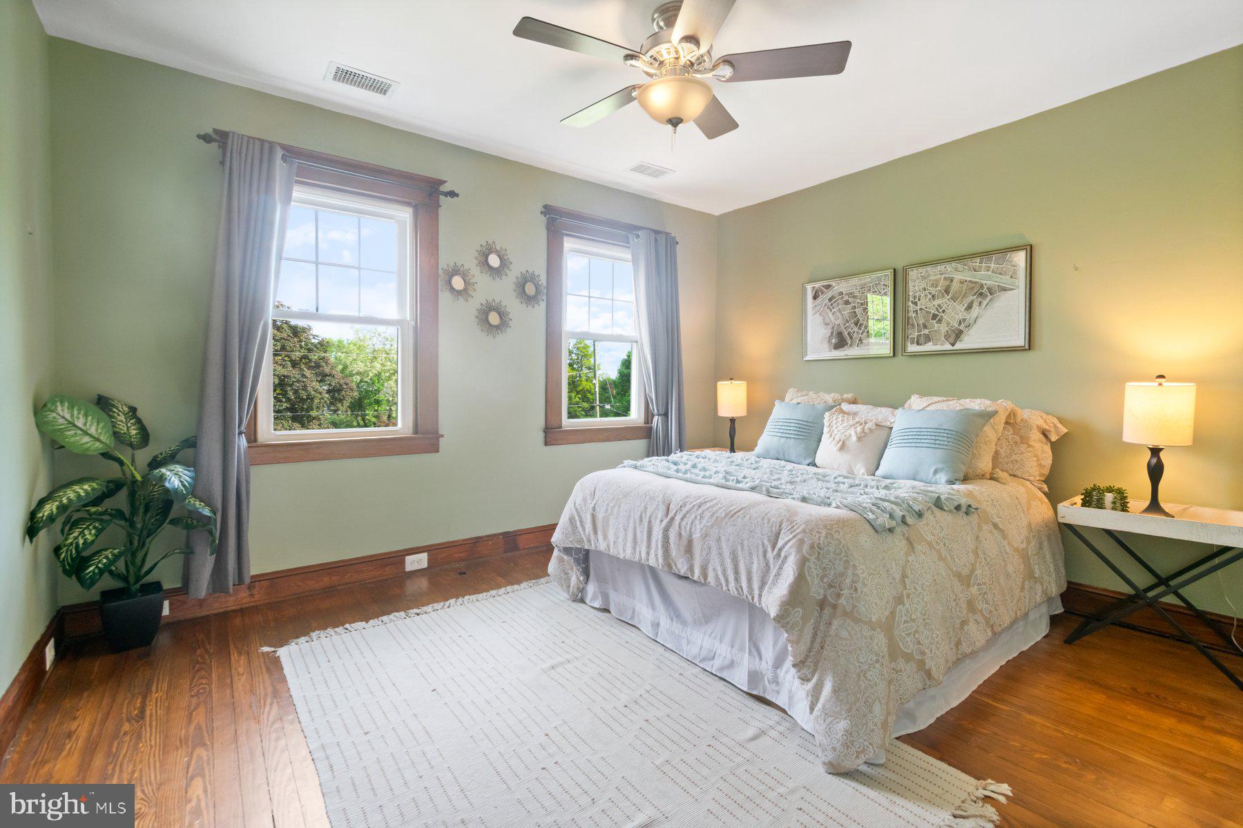 LAKE WALKER - Residential