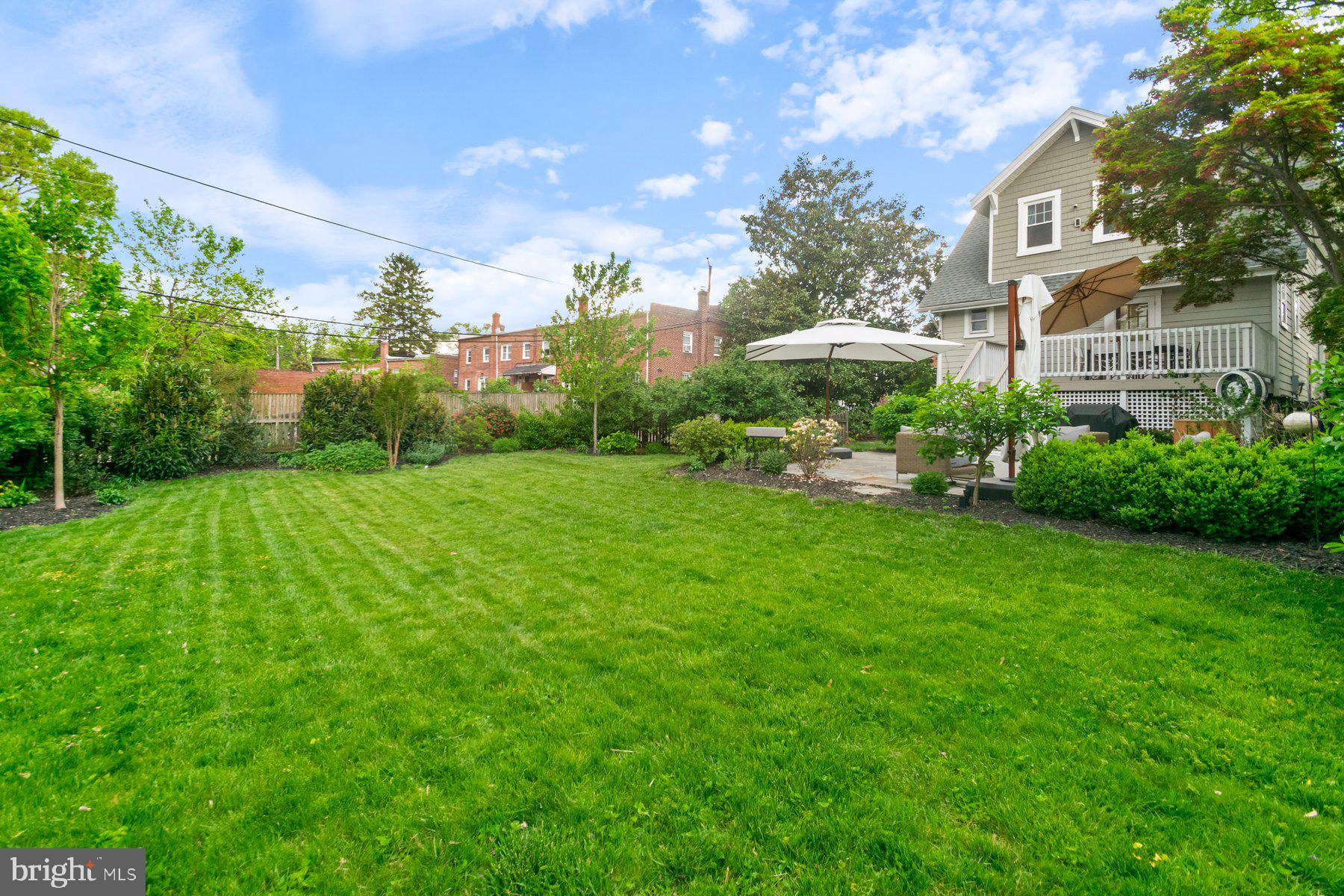 LAKE WALKER - Residential