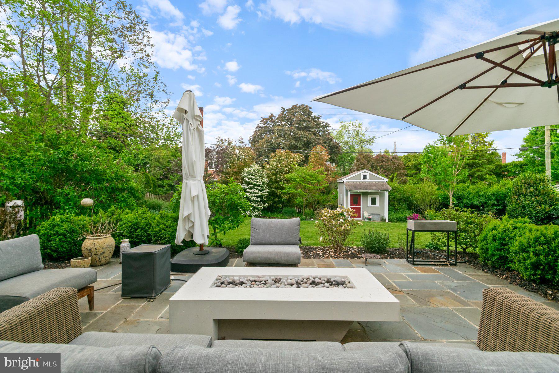 LAKE WALKER - Residential