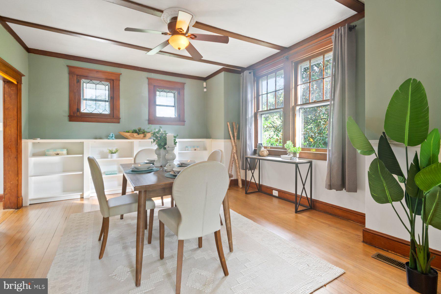 LAKE WALKER - Residential