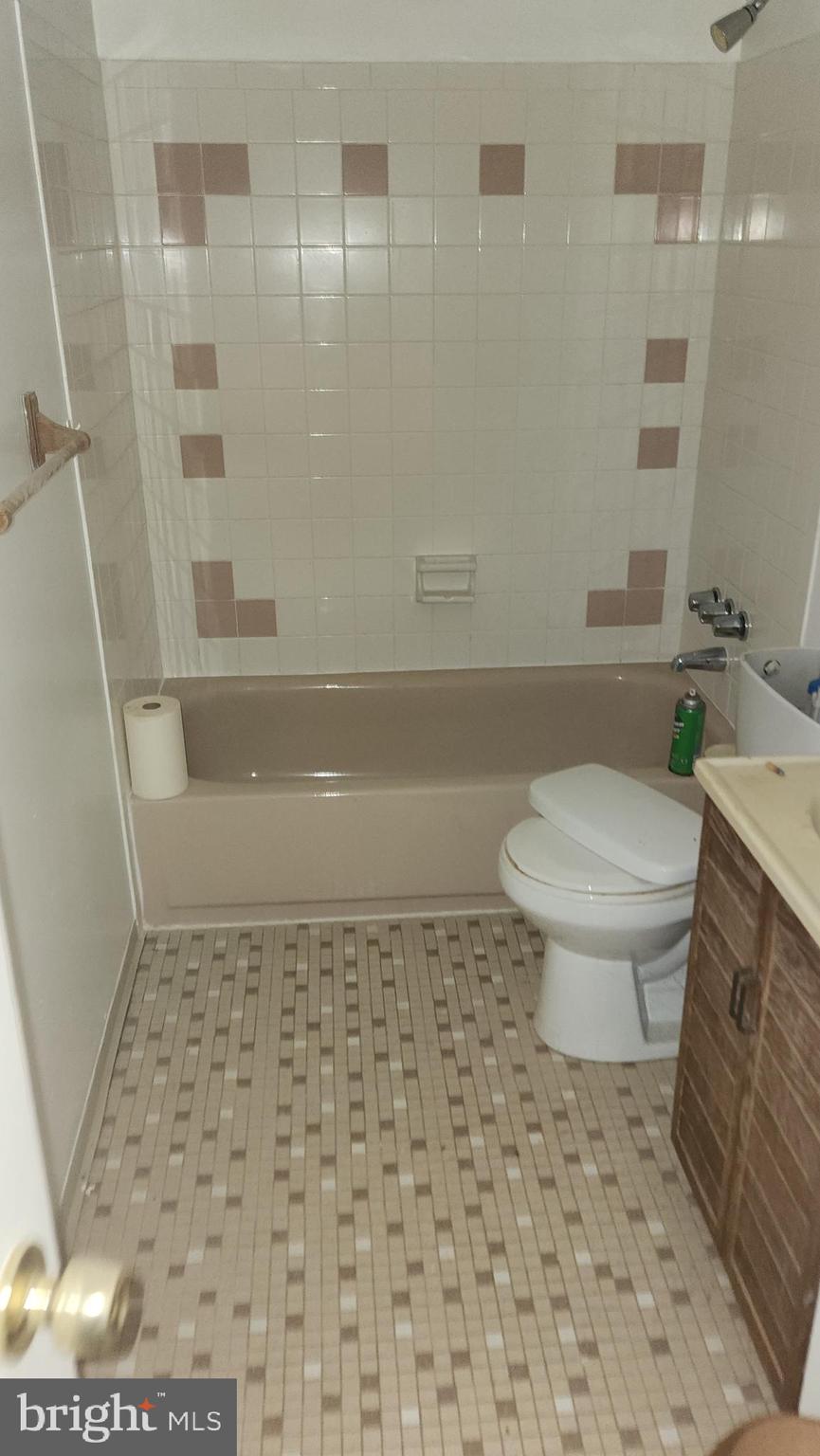 DALE CITY - Residential