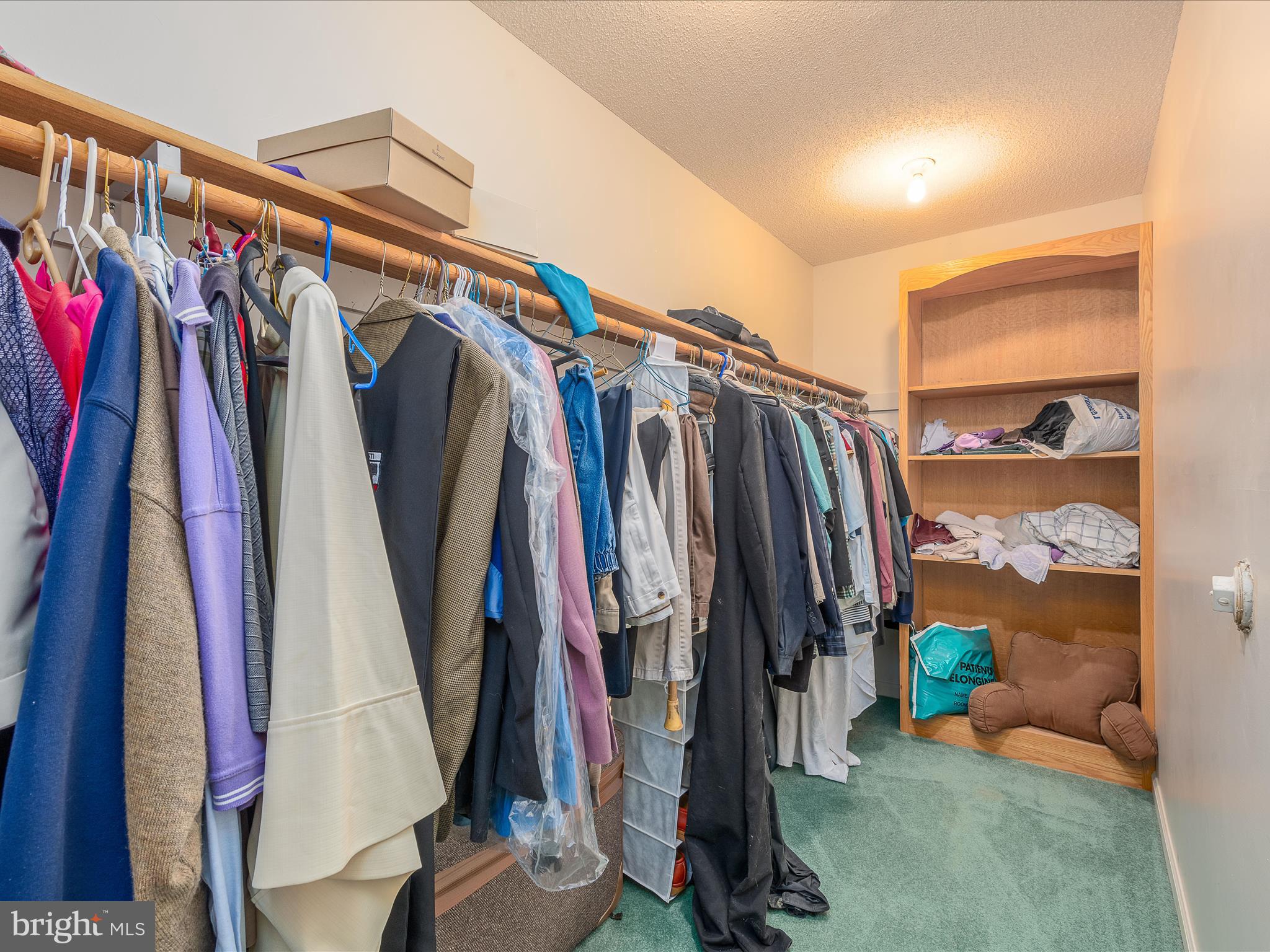 OAKWOOD - Residential