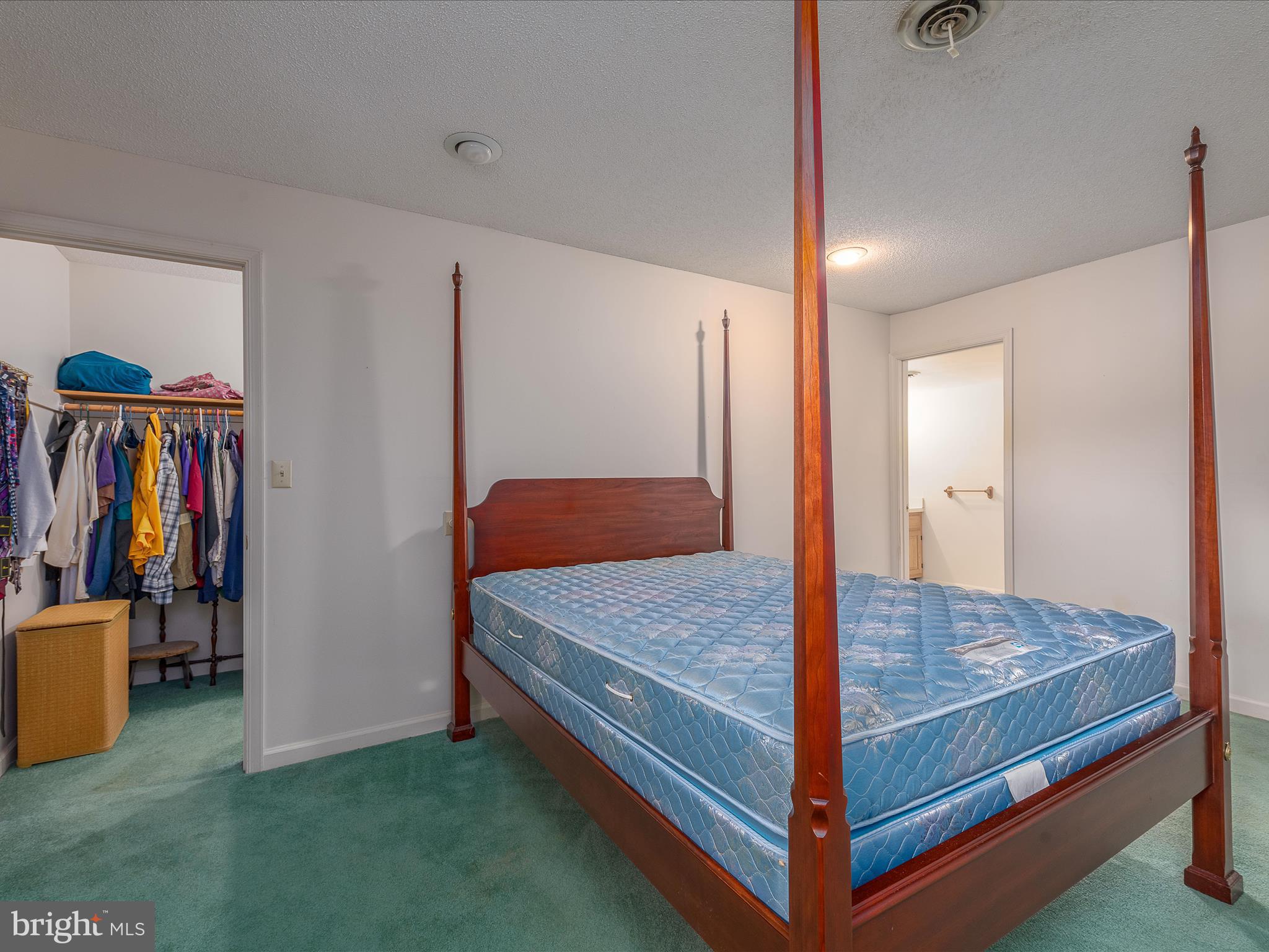 OAKWOOD - Residential