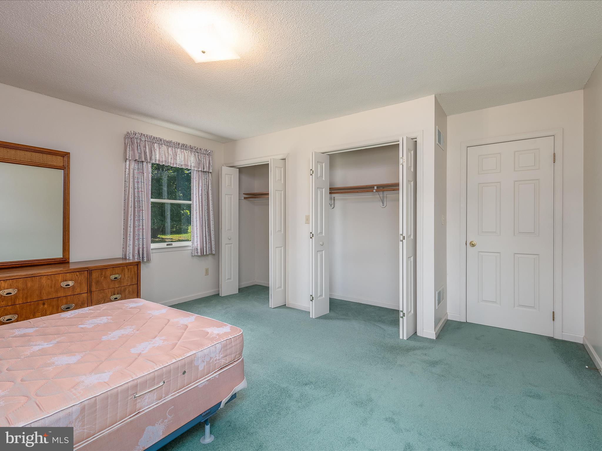 OAKWOOD - Residential