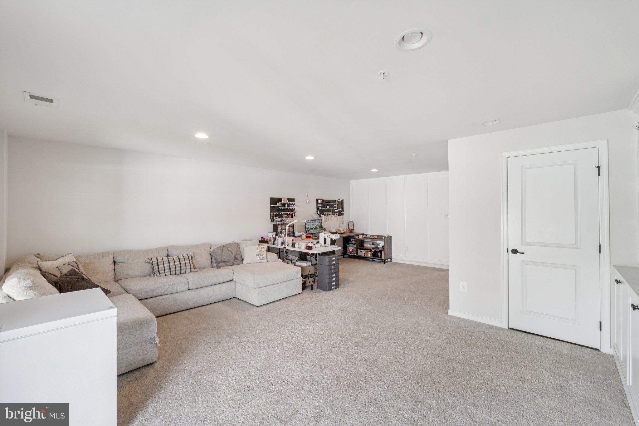 HOLLY RIDGE - Residential