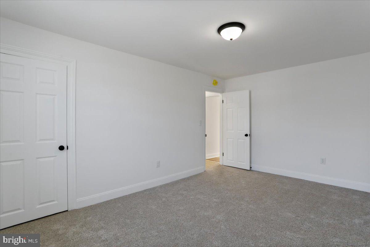 TOMS BROOK - Residential