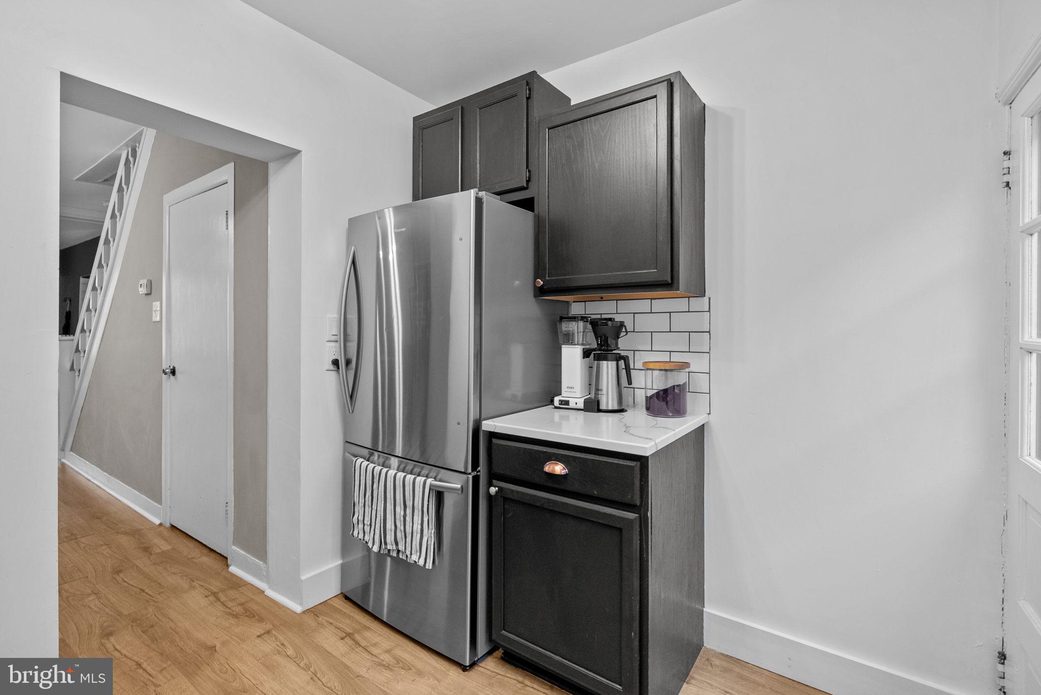 EAST FALLS - Residential