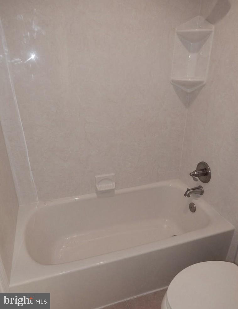 VILLAGES AT SAYBROOKE - Residential Lease