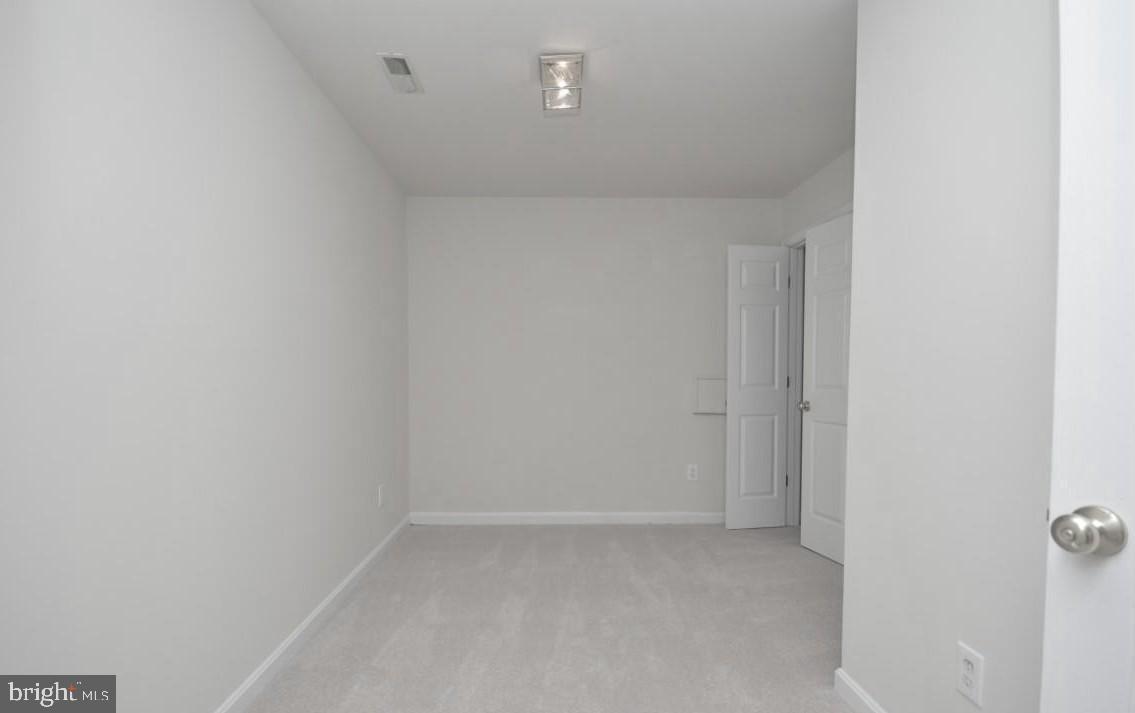 VILLAGES AT SAYBROOKE - Residential Lease