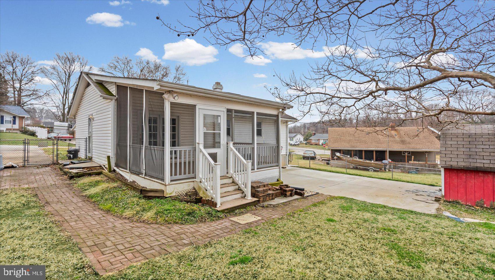 EDGE MEAD - Residential