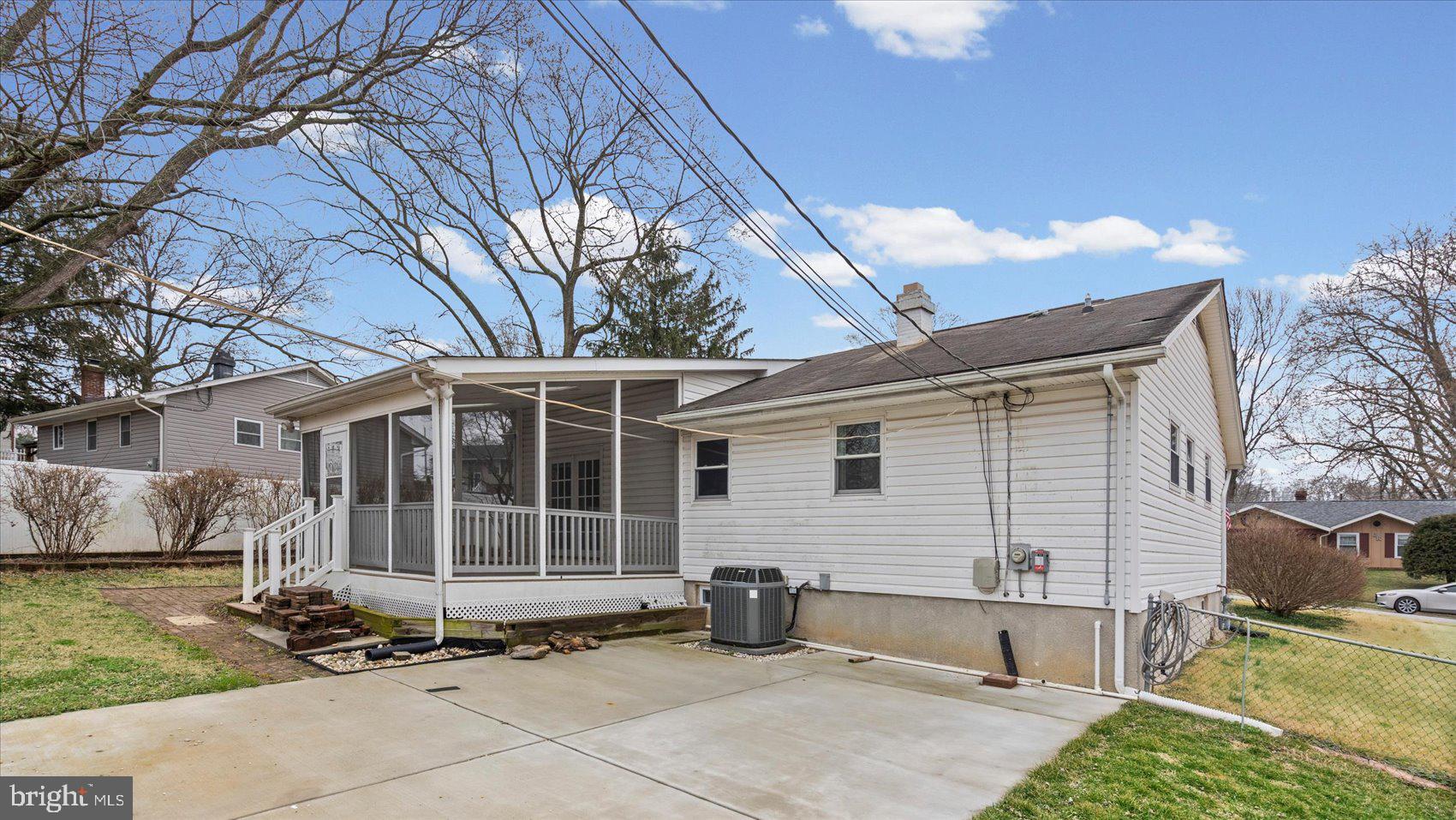 EDGE MEAD - Residential