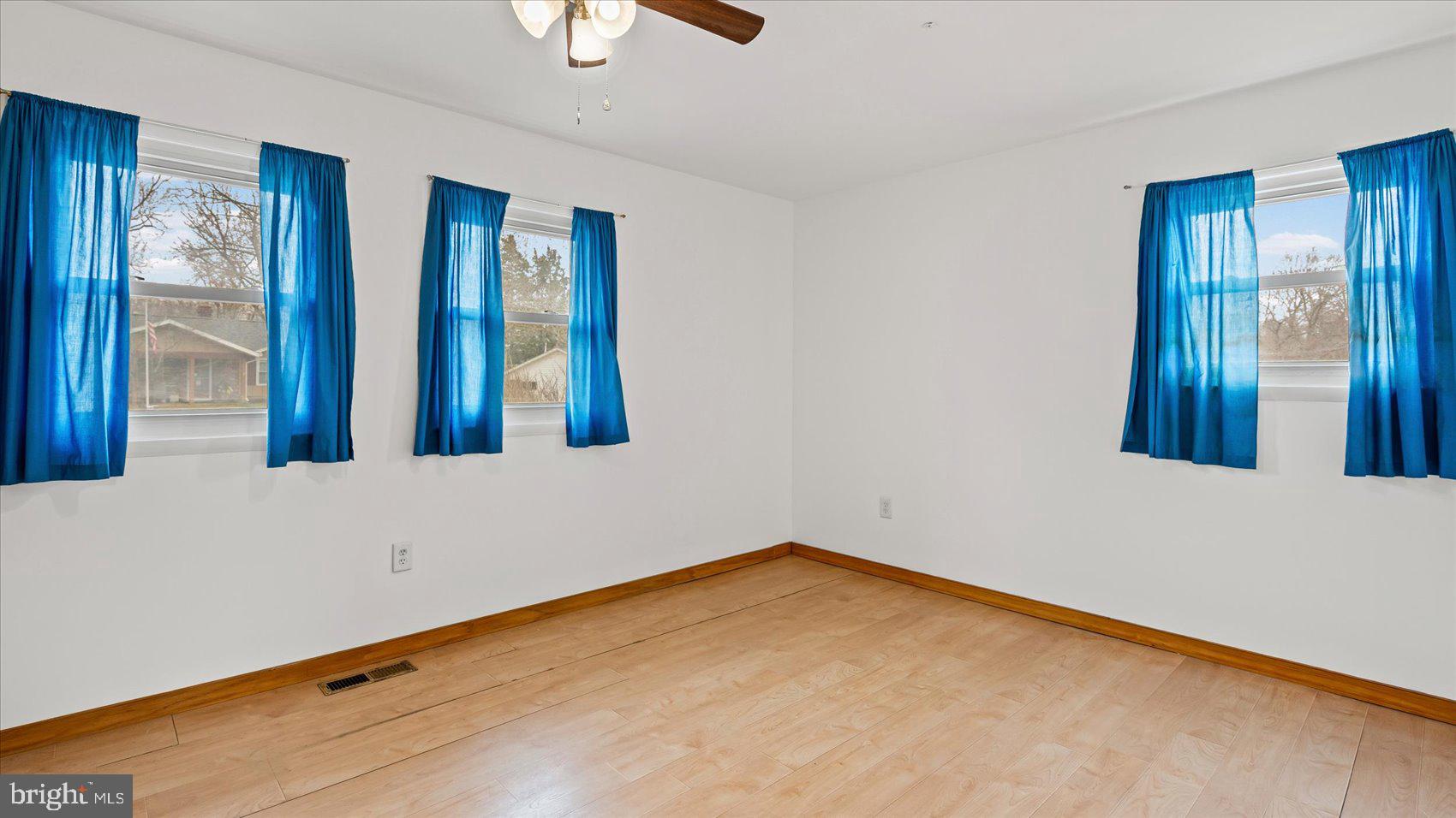 EDGE MEAD - Residential