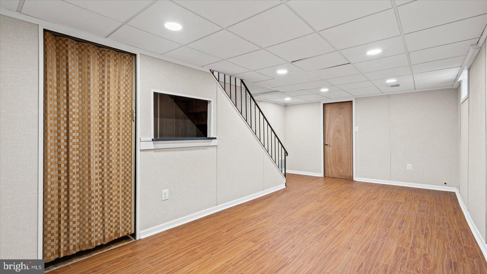 EDGE MEAD - Residential