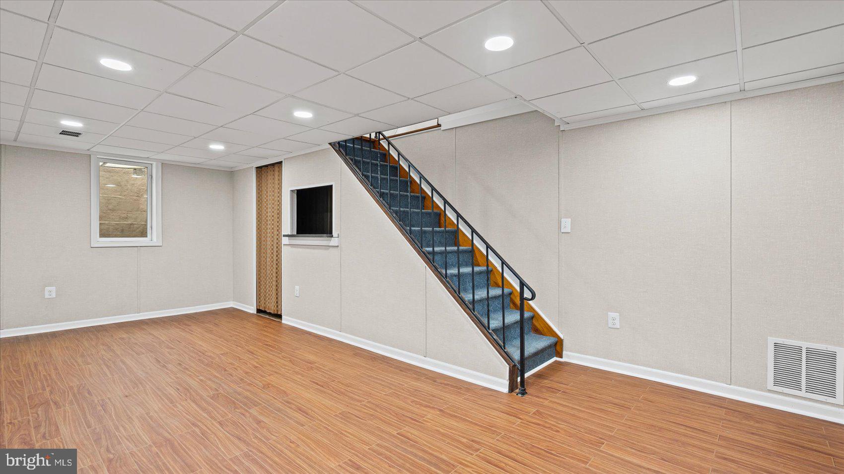 EDGE MEAD - Residential