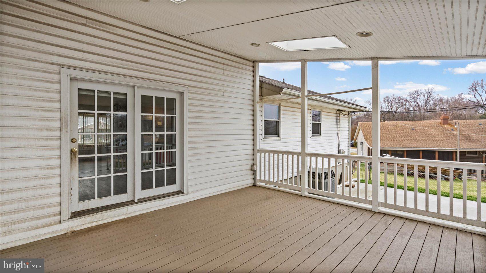 EDGE MEAD - Residential